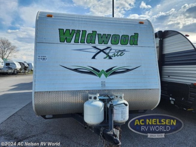 2010 Wildwood X-Lite 26BH by Forest River from AC Nelsen RV World in Omaha, Nebraska