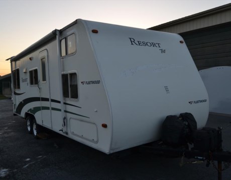 #UM5756 - 2005 Fleetwood Resort 25QB for sale in Milford DE