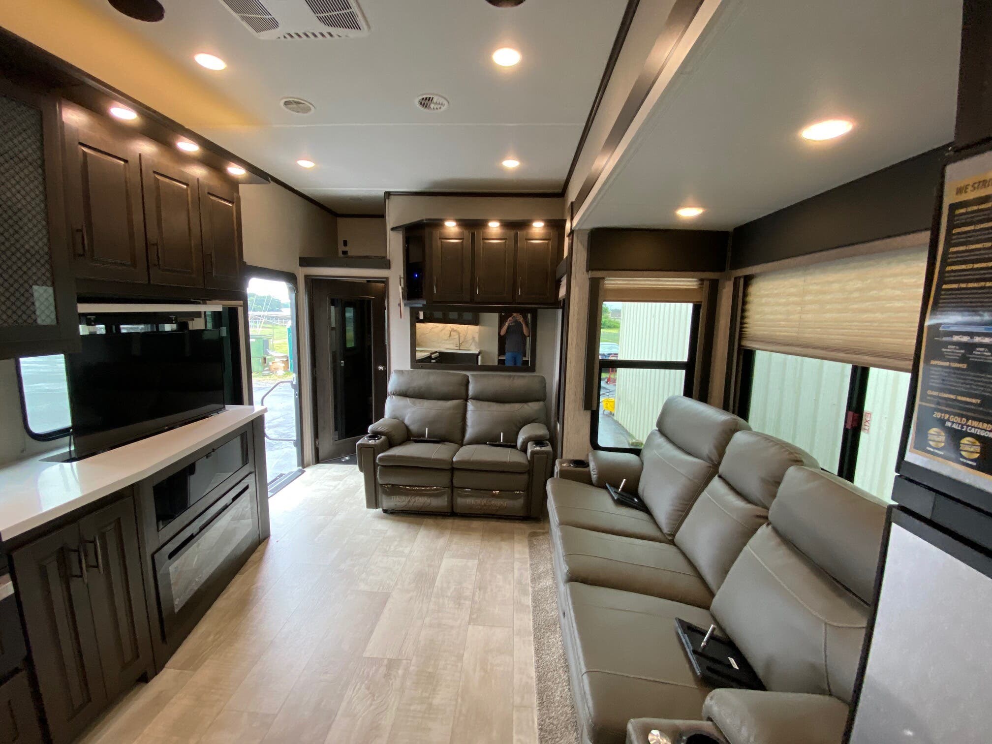 2021 Grand Design Momentum G-Class 353G RV for Sale in Milford, DE ...