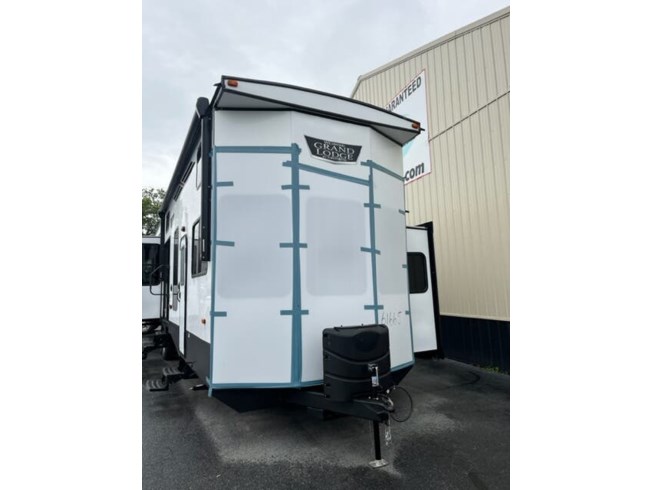 2022 Forest River Wildwood Grand Lodge 42DL - New Park Model For Sale by Delmarva RV Center in Milford, Delaware