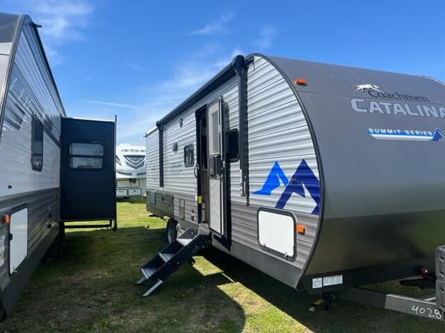 New 2022 Coachmen Catalina Summit 261BHS available in Milford North, Delaware