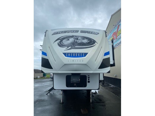 2018 Forest River Cherokee Arctic Wolf 265DBH - Used Fifth Wheel For Sale by Delmarva RV Center (Milford North) in Milford North, Delaware