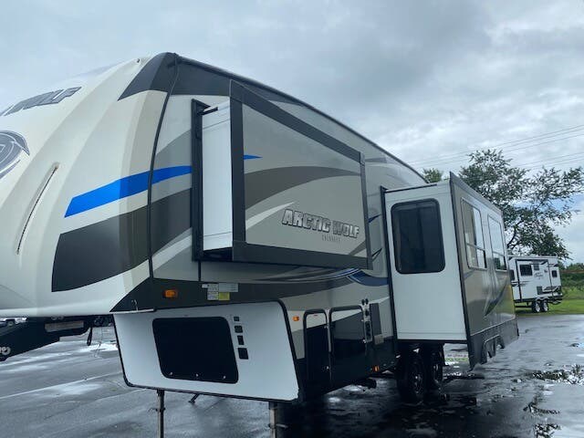 2018 Cherokee Arctic Wolf 265DBH by Forest River from Delmarva RV Center (Milford North) in Milford North, Delaware