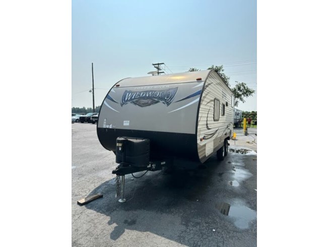 2018 Forest River Wildwood X-Lite 201BHXL - Used Travel Trailer For Sale by Delmarva RV Center (Milford North) in Milford North, Delaware