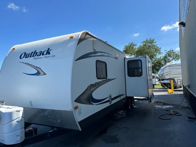 2011 Outback 280RS by Keystone from Delmarva RV Center in Milford, Delaware