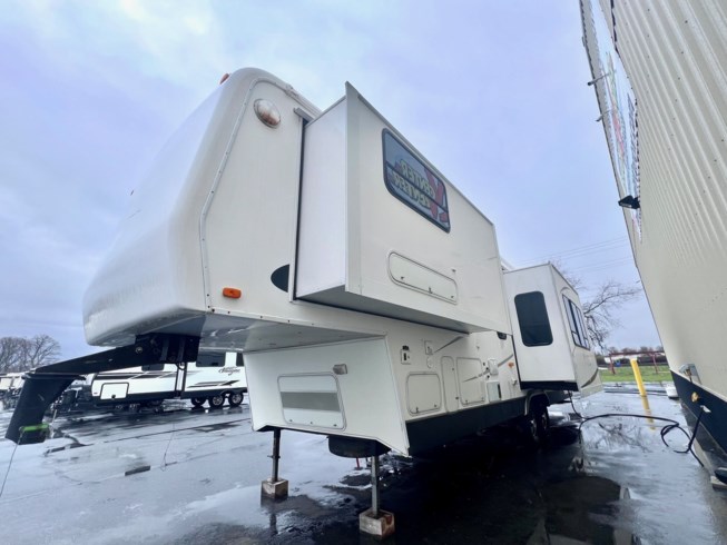 2003 Carriage Cameo 35KS3 - Used Fifth Wheel For Sale by Delmarva RV Center in Milford, Delaware