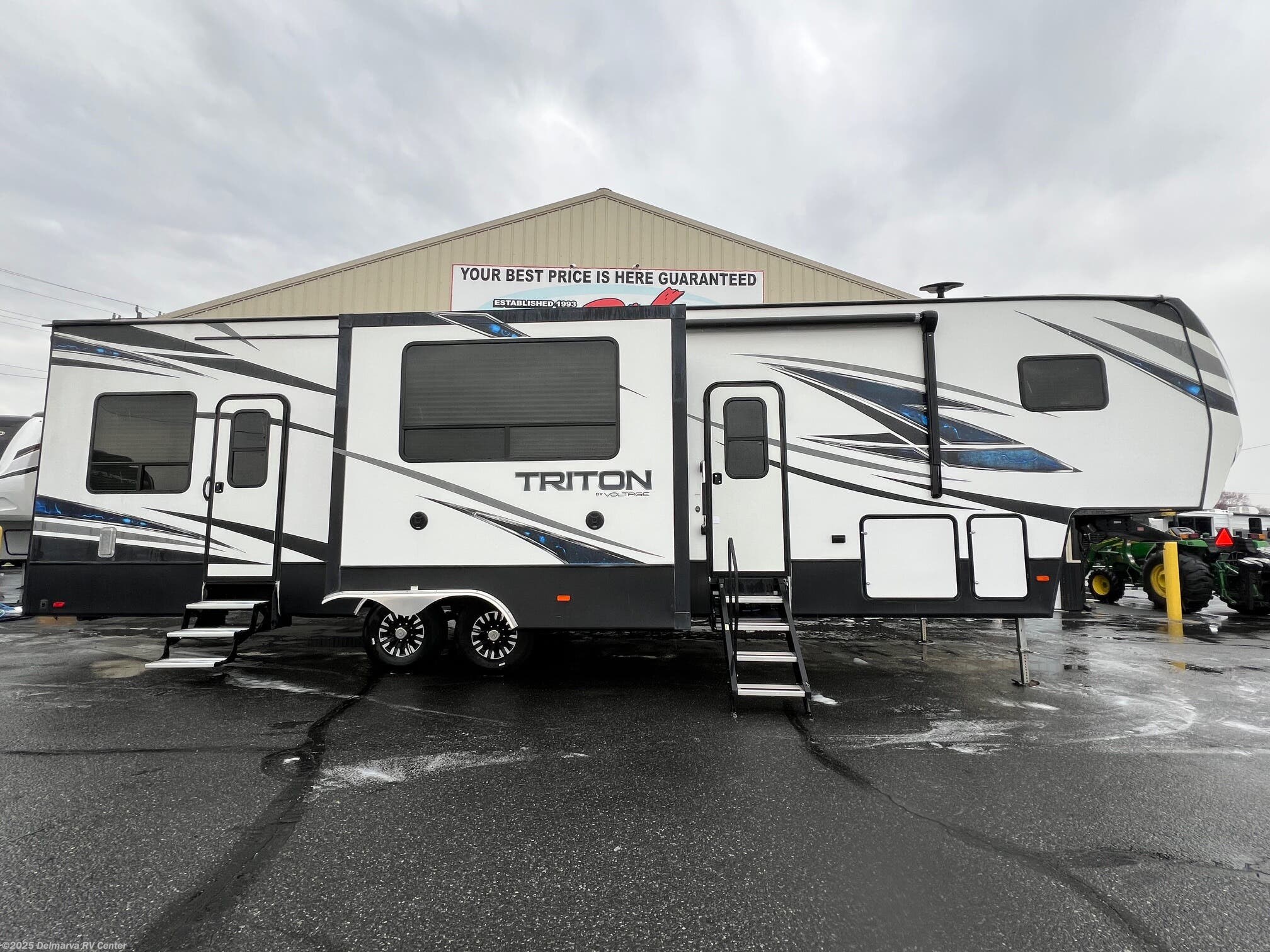 2018 Dutchmen Voltage Triton 3551