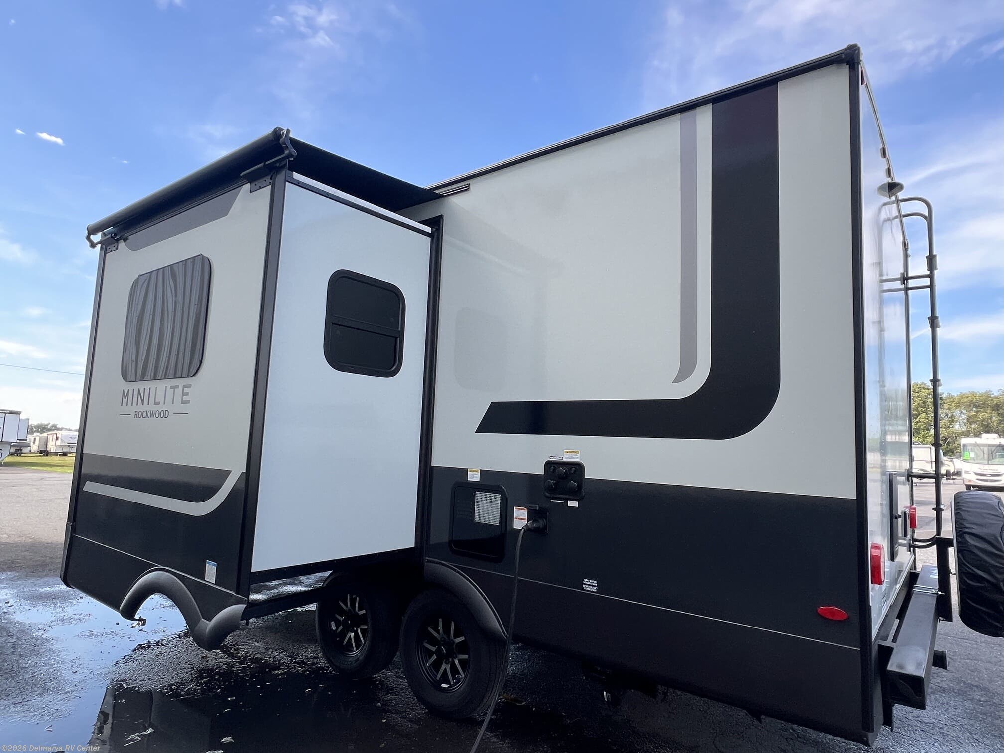 2027 Rockwood Mini Lite 2205S by Forest River from Delmarva RV Center in Milford, Delaware