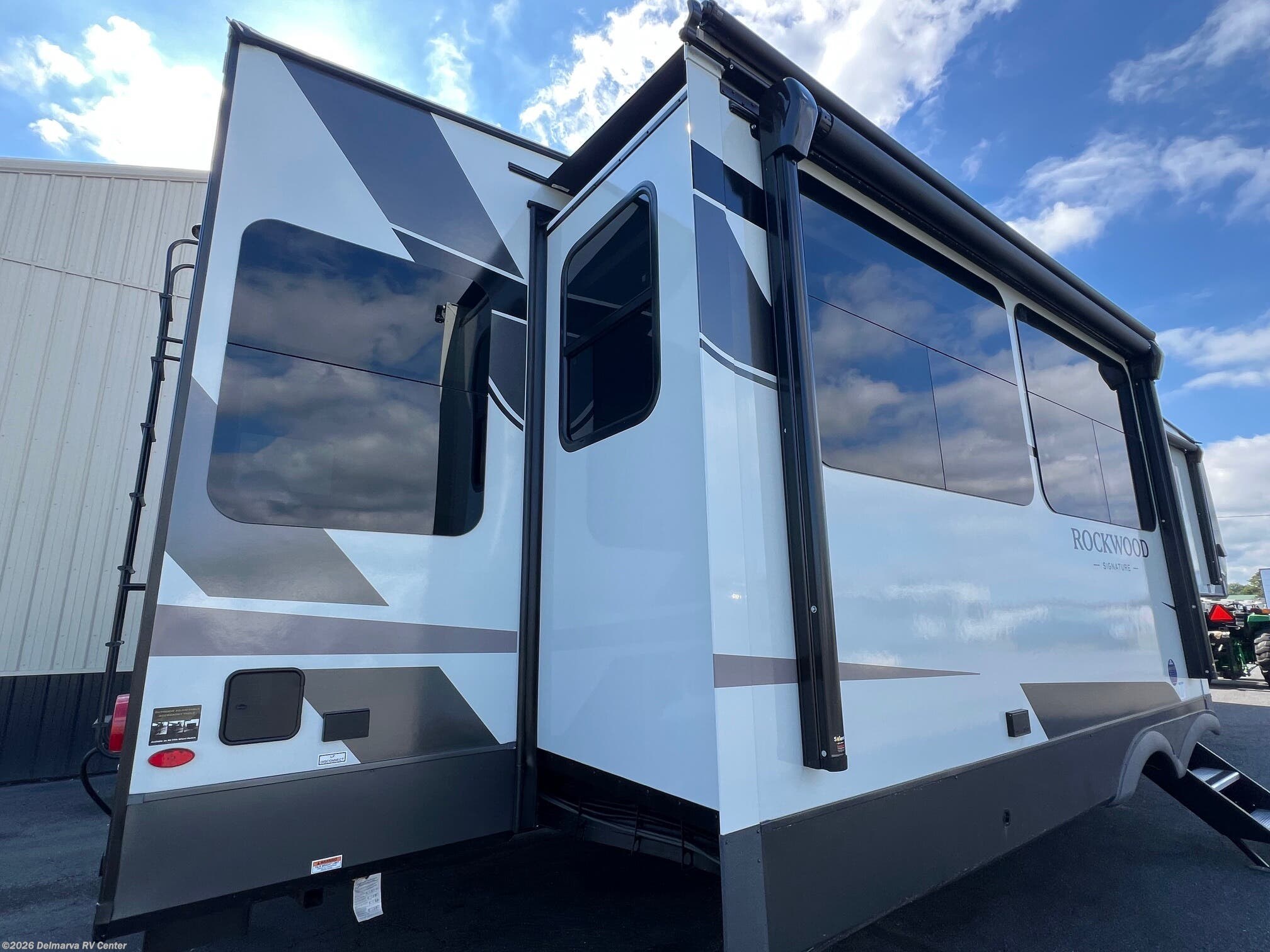 2026 Rockwood Signature R361RLS by Forest River from Delmarva RV Center in Milford, Delaware