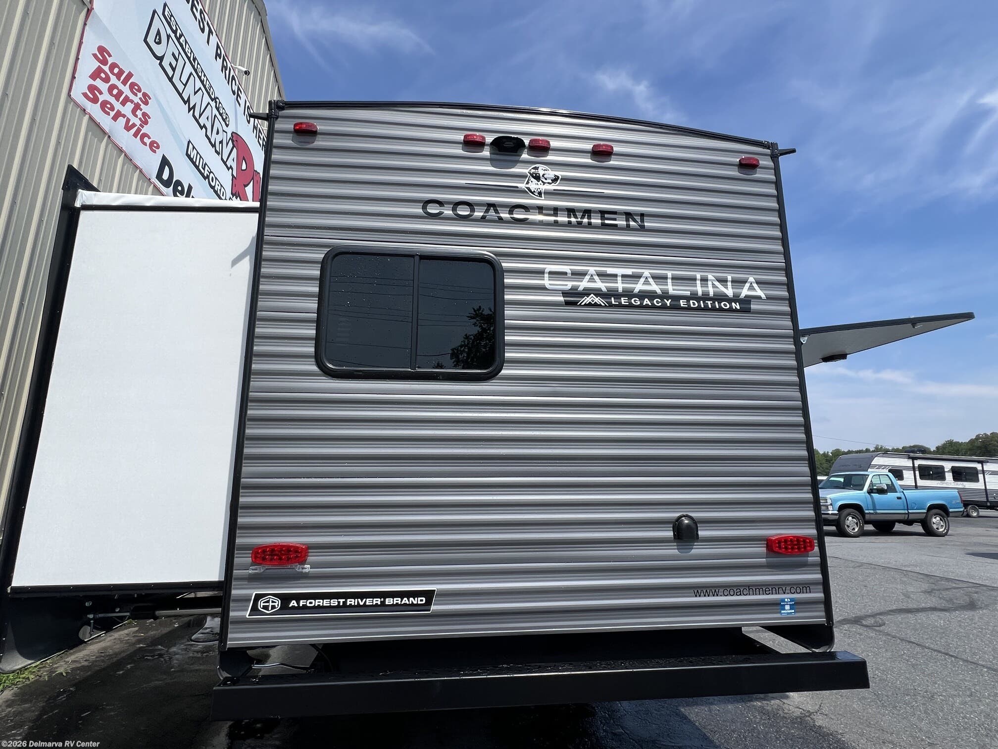 New 2027 Coachmen Catalina Legacy Edition 343BHTS available in Milford, Delaware