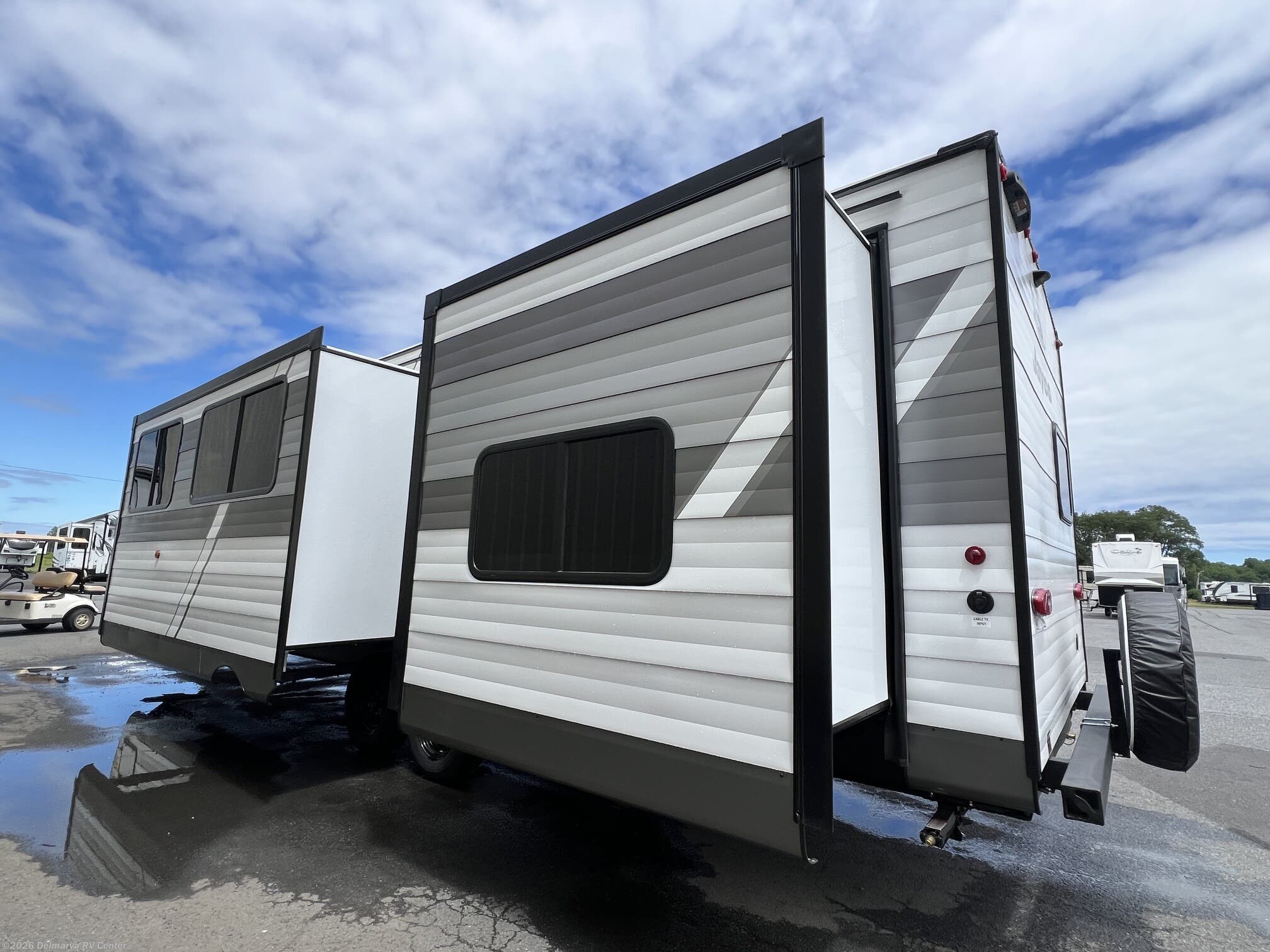 New 2027 Jayco Jay Flight 321BDS available in Milford, Delaware