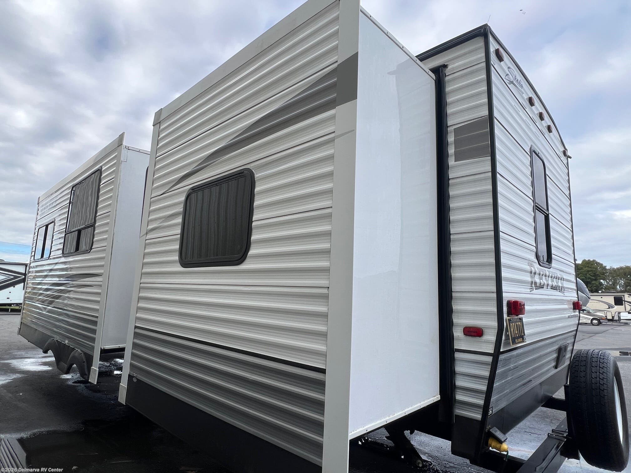 Used 2015 Shasta Revere 32DS available in Milford North, Delaware
