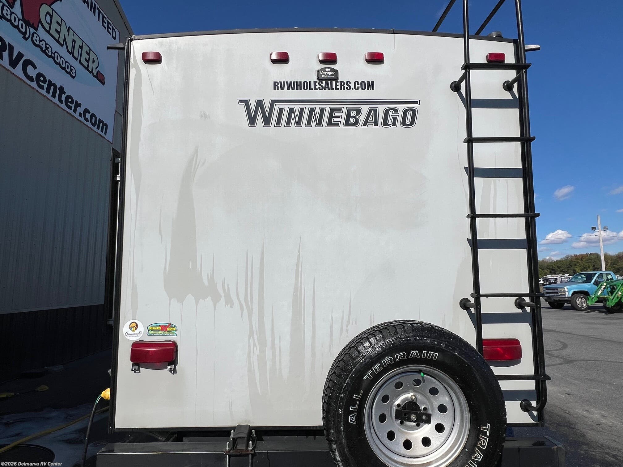 2020 Winnebago Minnie 2108DS - Used Travel Trailer For Sale by Delmarva RV Center in Milford, Delaware