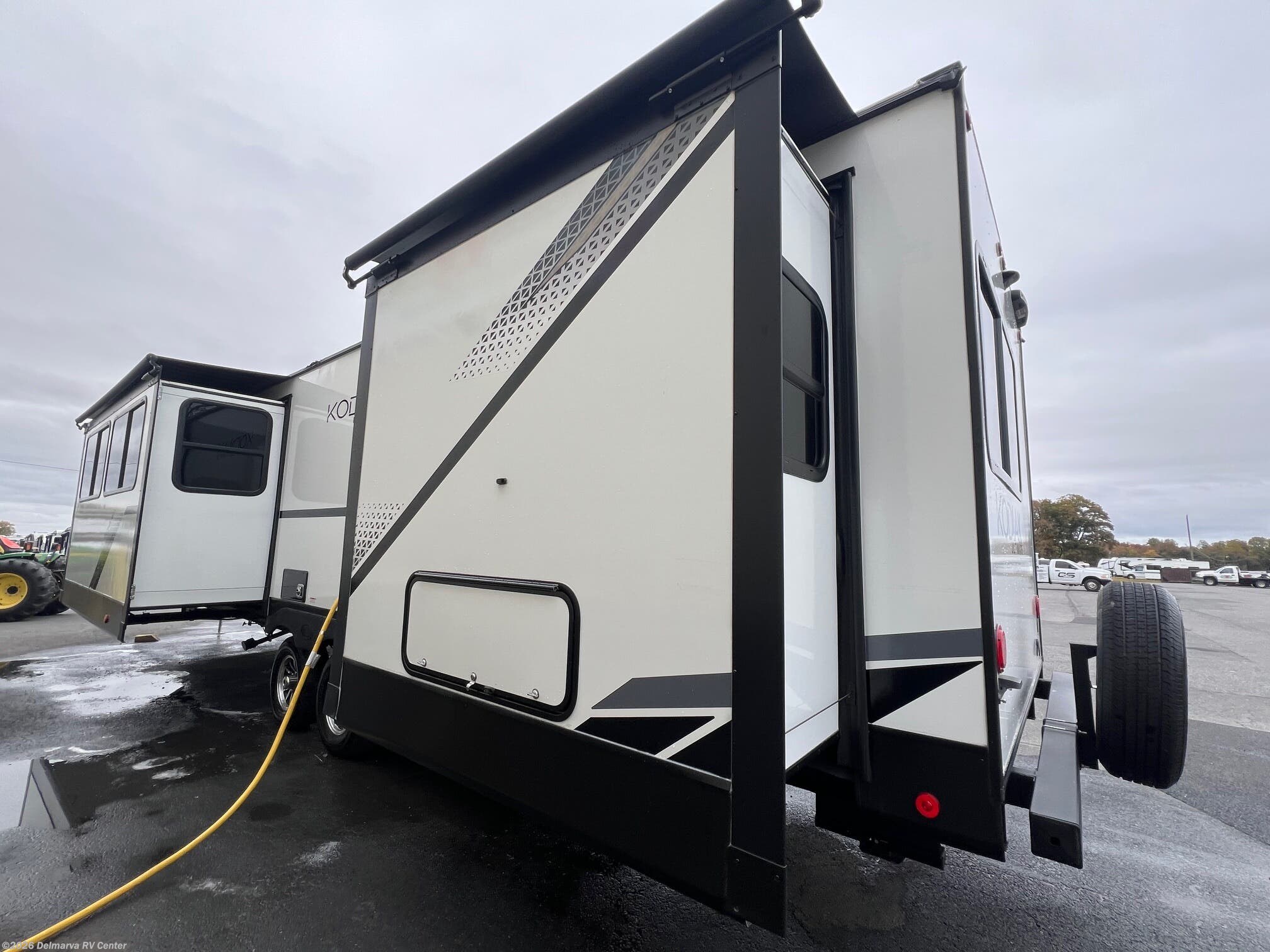 Used 2024 Dutchmen Kodiak Ultimate 3371FLSL available in Milford, Delaware