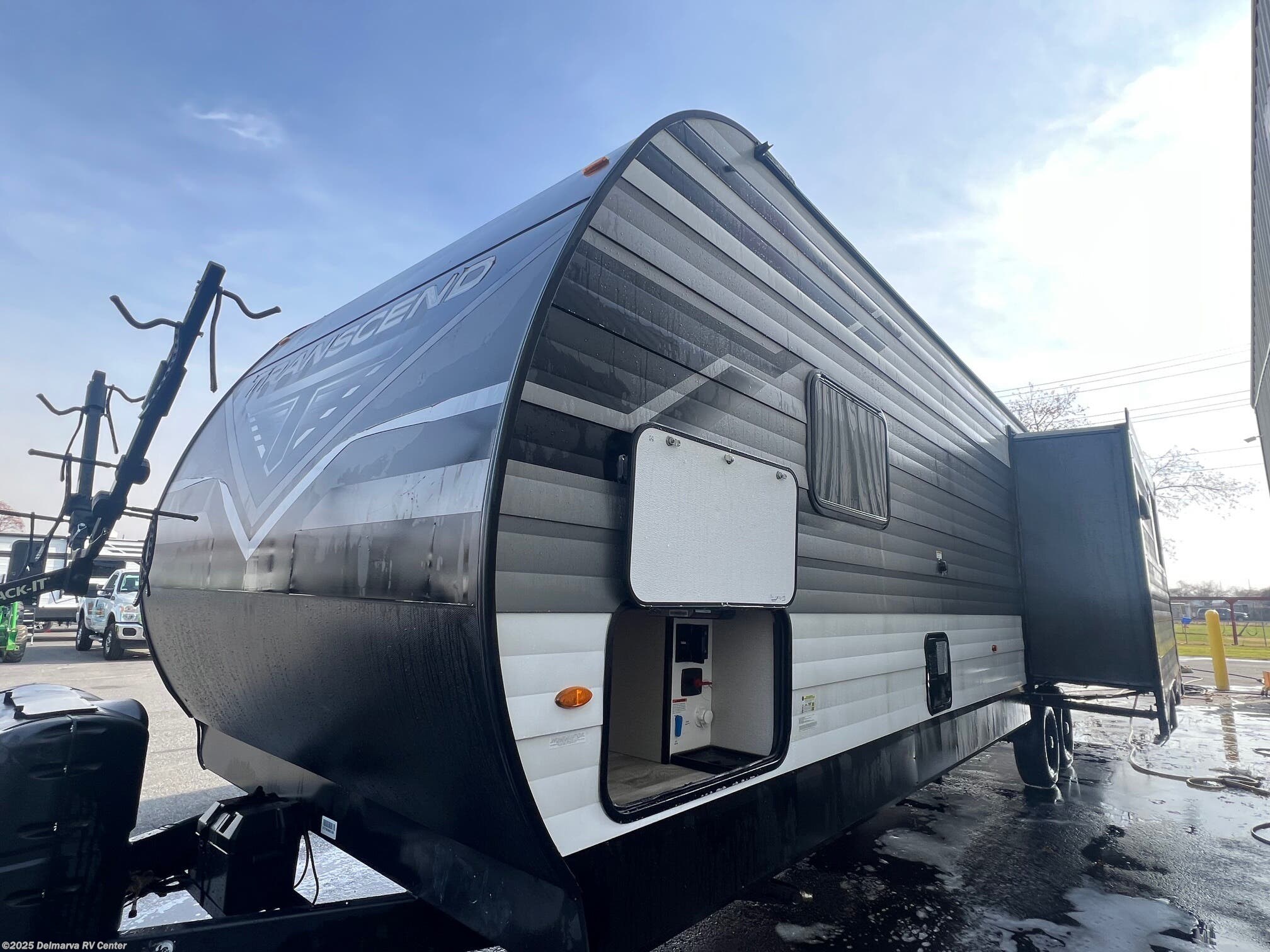 2022 Grand Design Transcend Xplor 297QB - Used Travel Trailer For Sale by Delmarva RV Center in Milford, Delaware