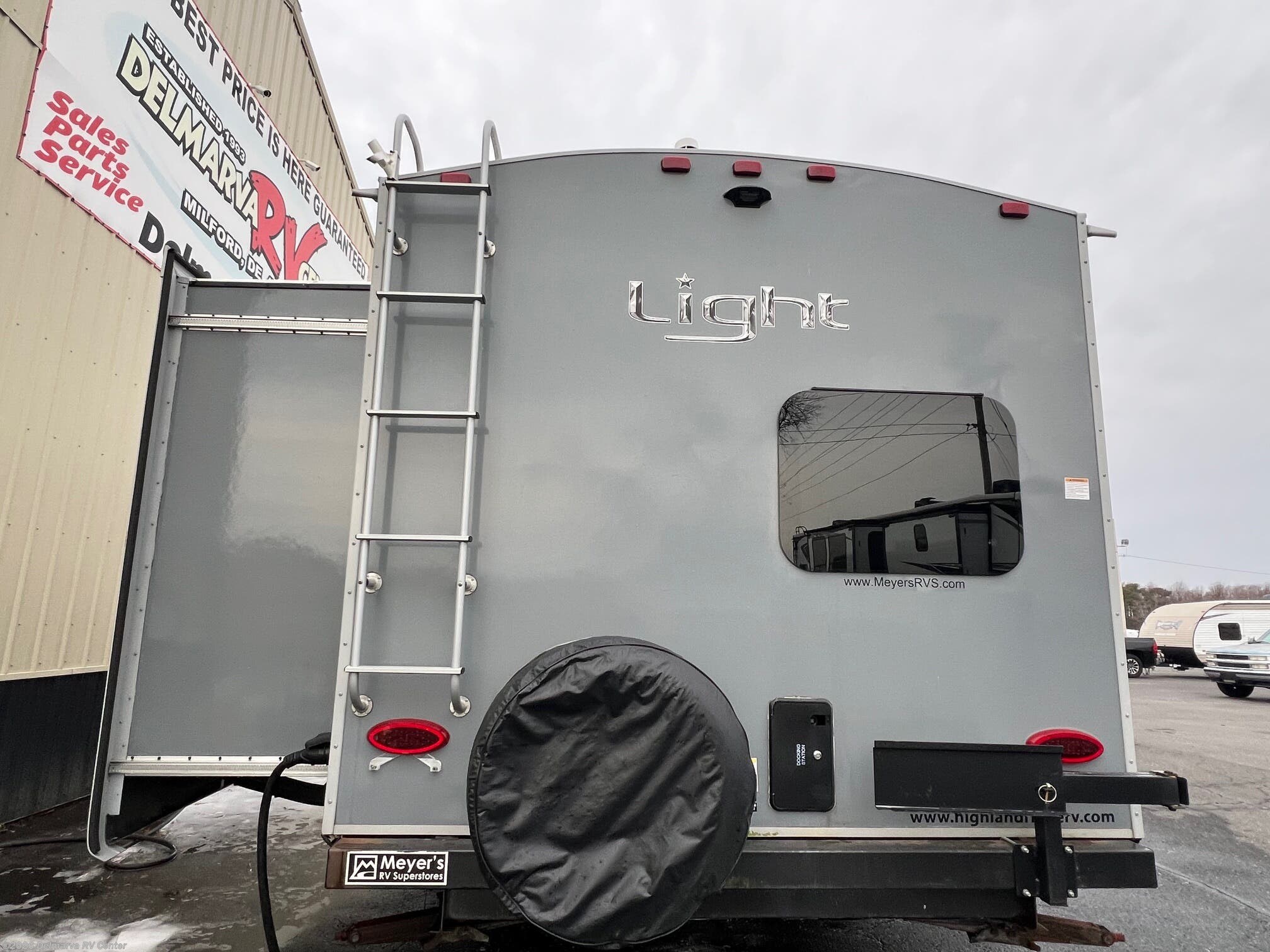 2019 Light 312BHS by Highland Ridge from Delmarva RV Center in Milford, Delaware