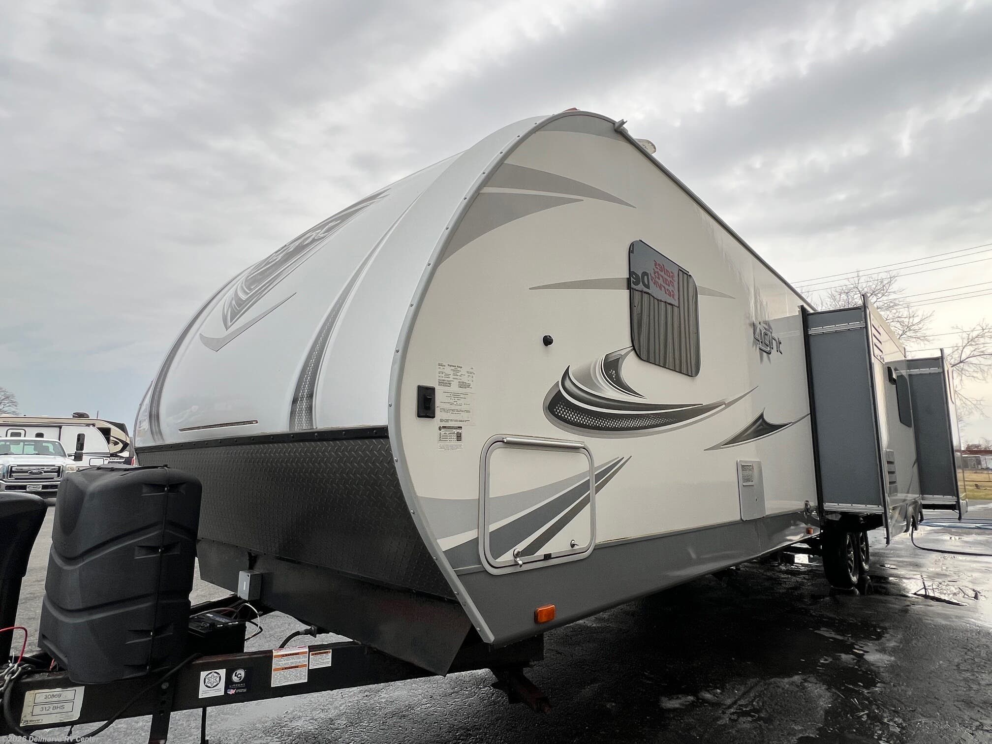 Used 2019 Highland Ridge Light 312BHS available in Milford, Delaware