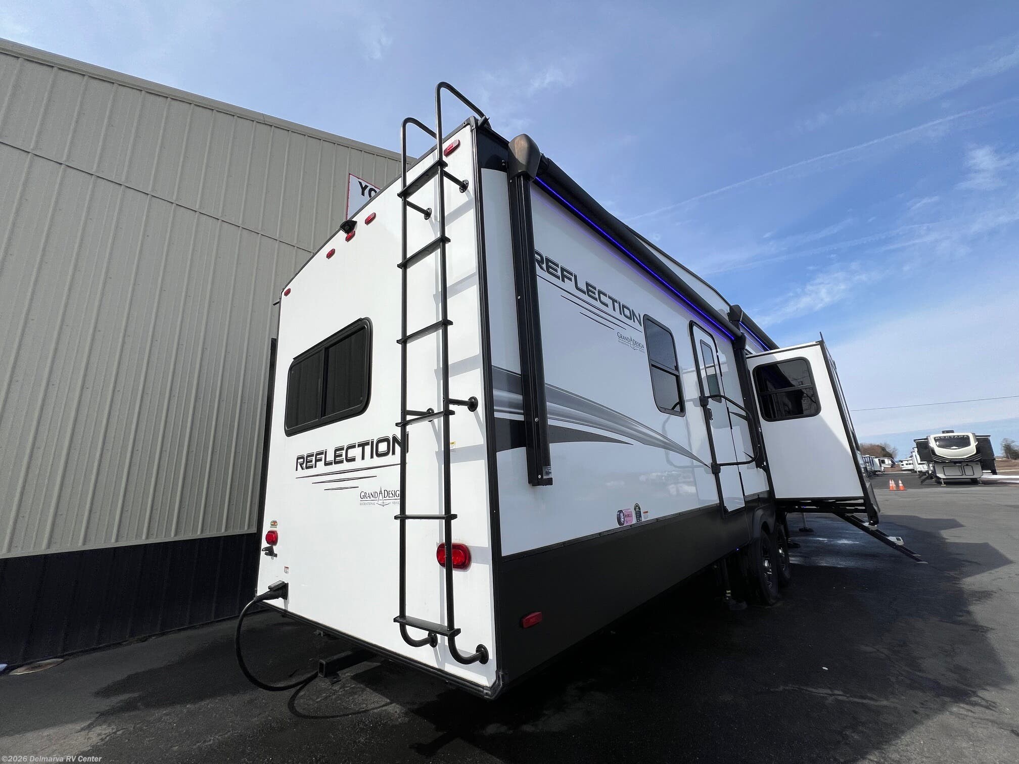 2023 Grand Design Reflection 370FLS - Used Fifth Wheel For Sale by Delmarva RV Center in Milford, Delaware