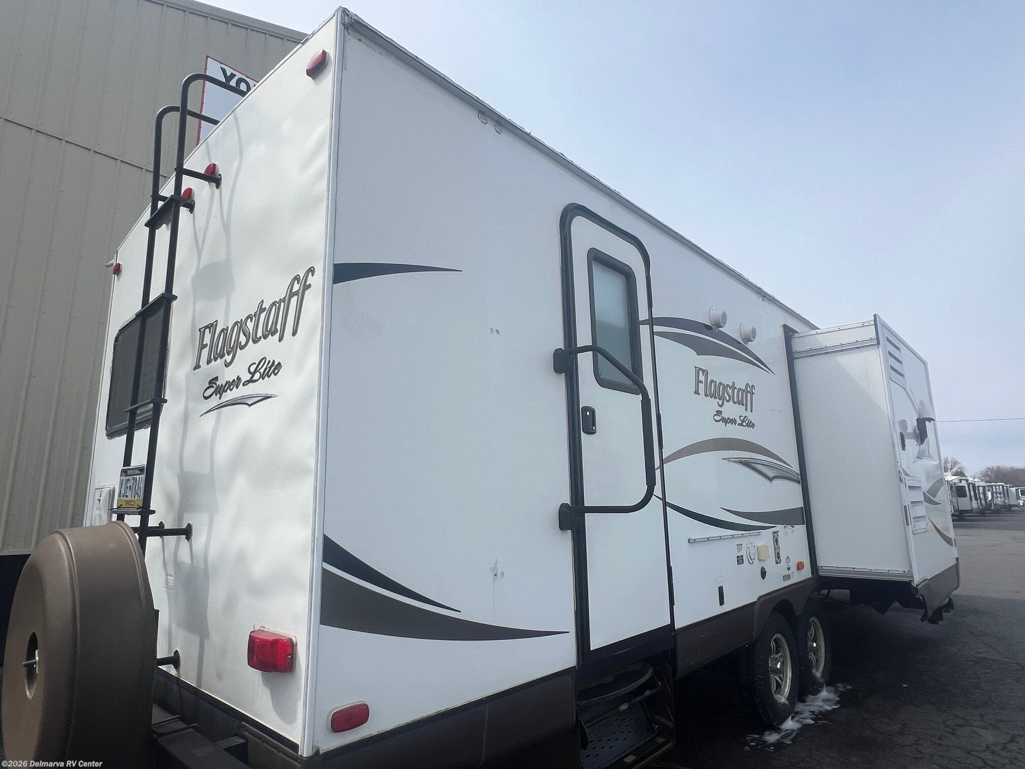 Used 2014 Forest River Flagstaff 29IKTS available in Milford, Delaware
