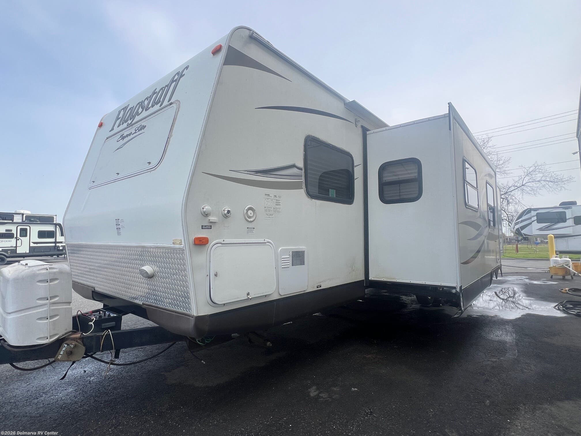 2014 Flagstaff 29IKTS by Forest River from Delmarva RV Center in Milford, Delaware