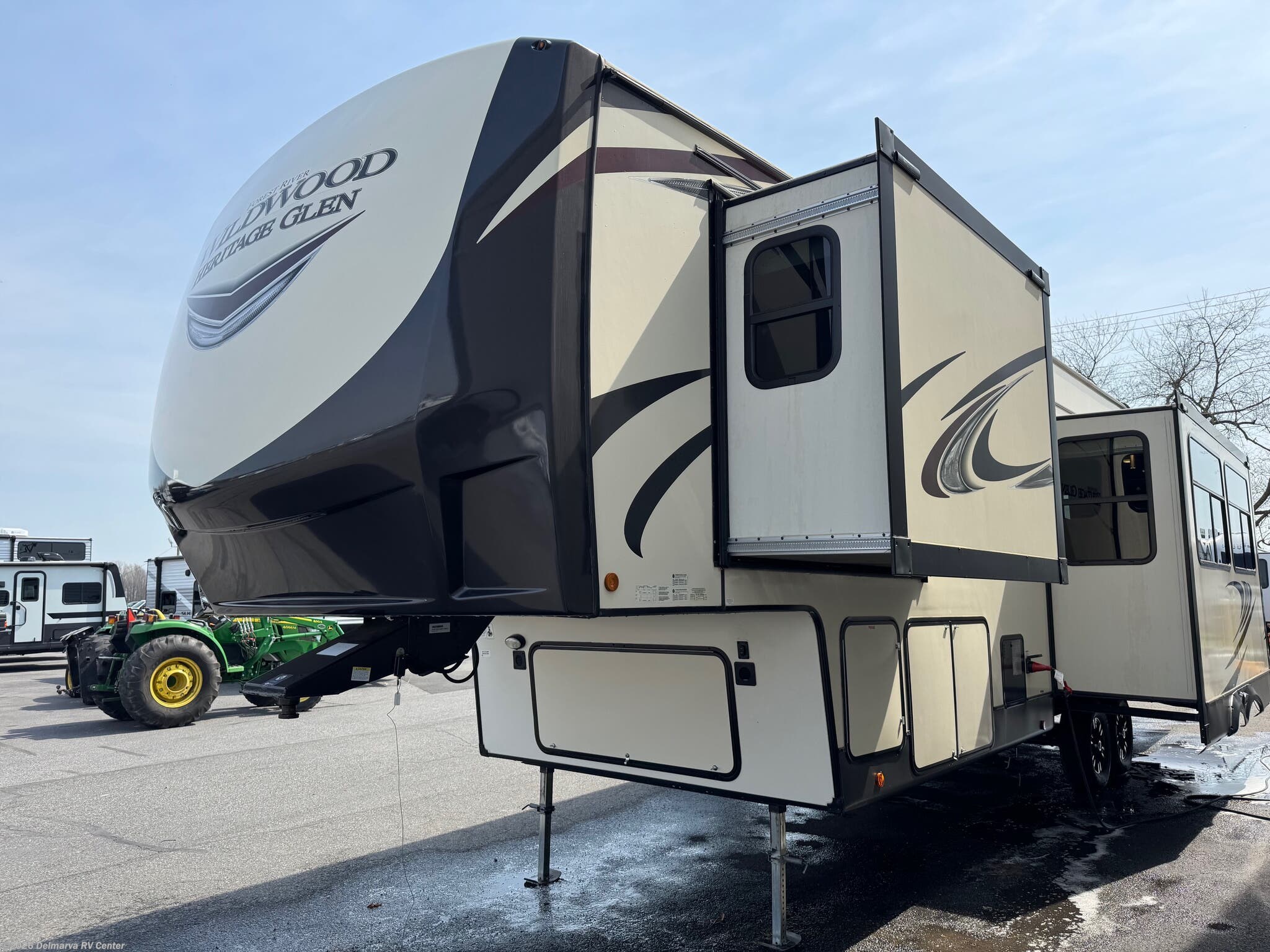 Used 2021 Forest River Wildwood Heritage Glen 295BH available in Milford, Delaware