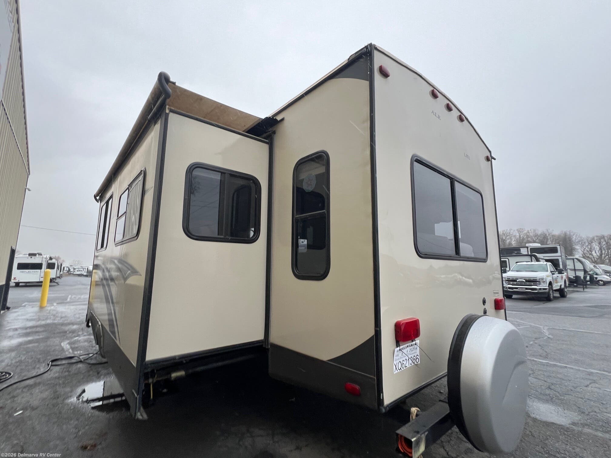 Used 2015 Forest River Salem Hemisphere 272RLS available in Milford, Delaware