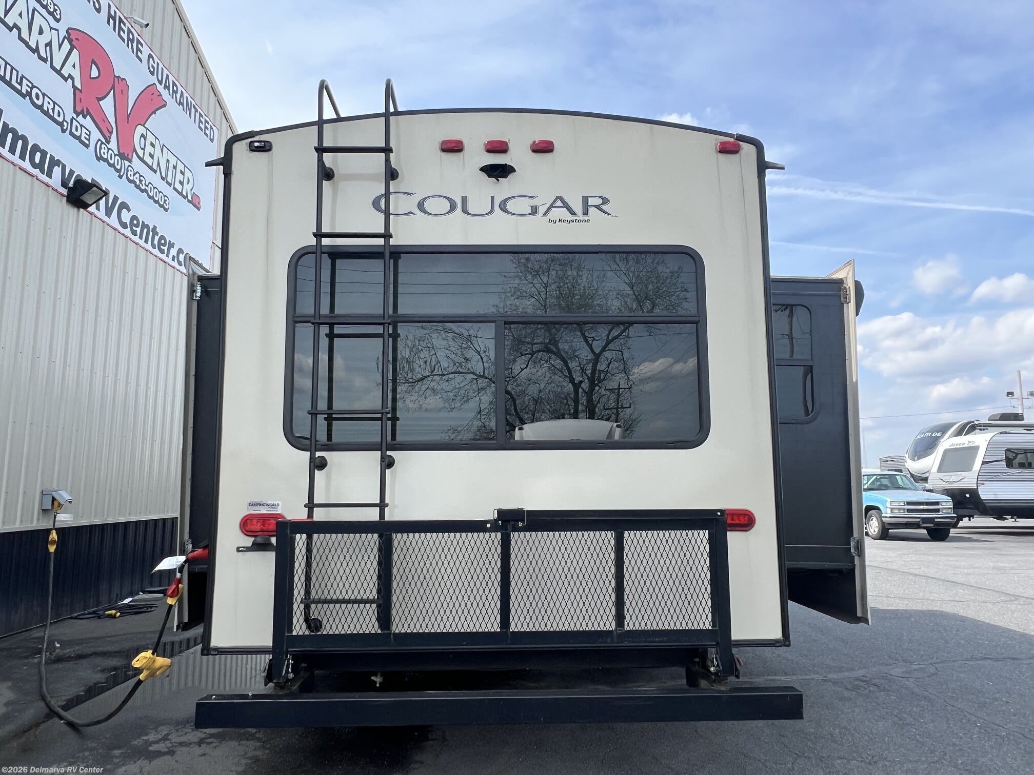 2018 Keystone Cougar Half-Ton 32RLI - Used Travel Trailer For Sale by Delmarva RV Center in Milford, Delaware