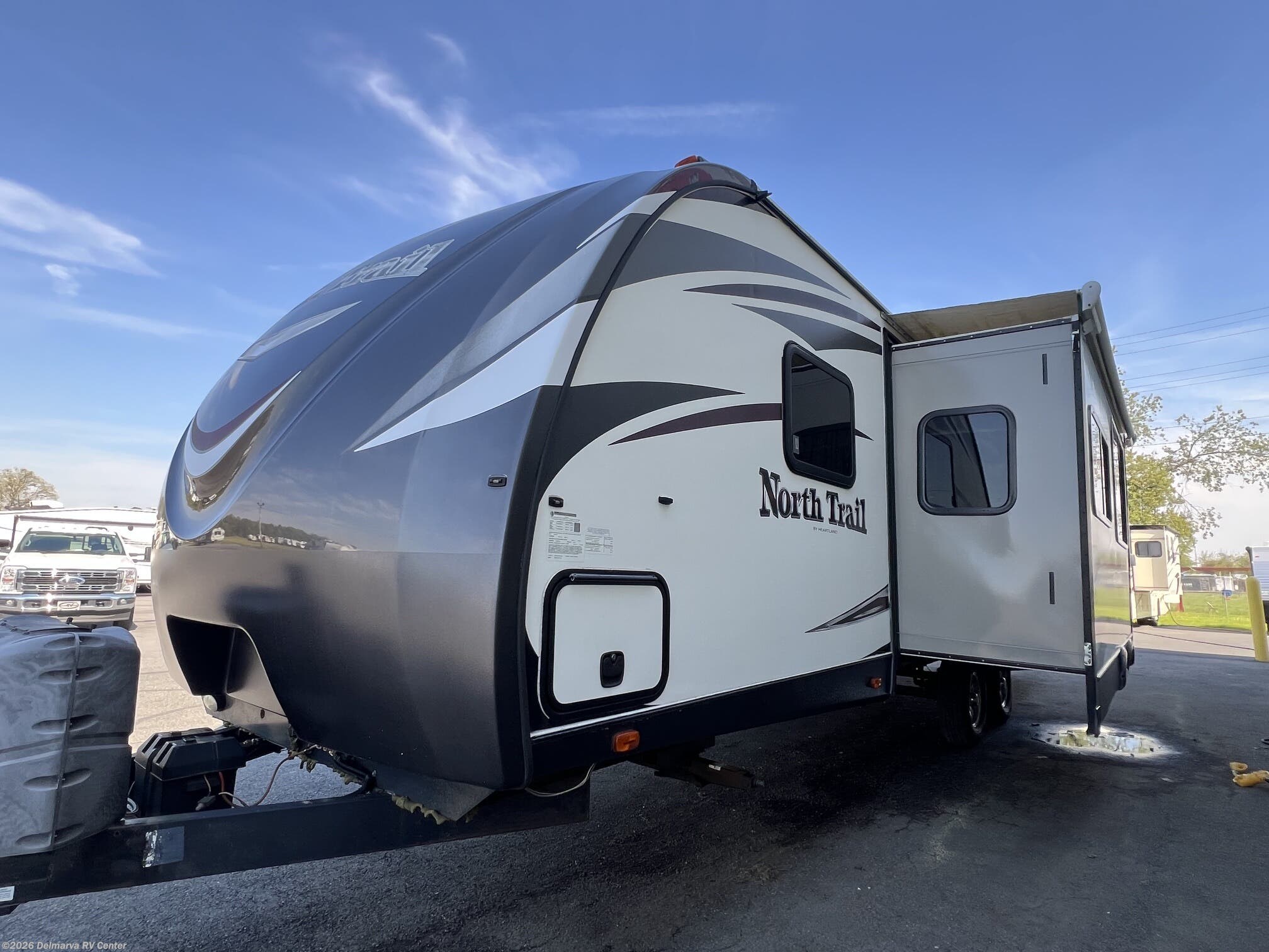 2016 Heartland North Trail 28DBSS - Used Travel Trailer For Sale by Delmarva RV Center in Milford, Delaware