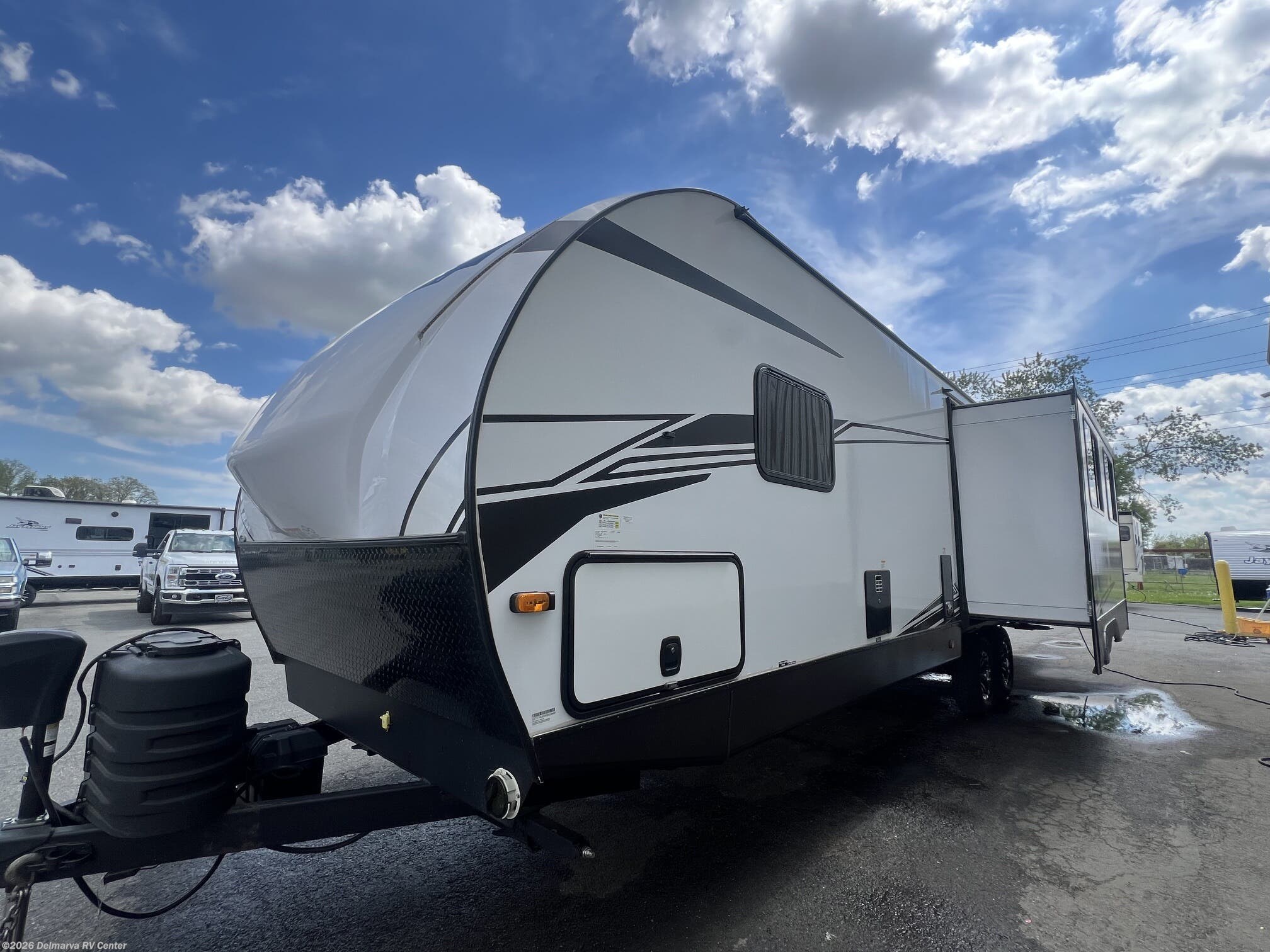 2024 Prime Time Tracer 29RLS - Used Travel Trailer For Sale by Delmarva RV Center in Milford, Delaware