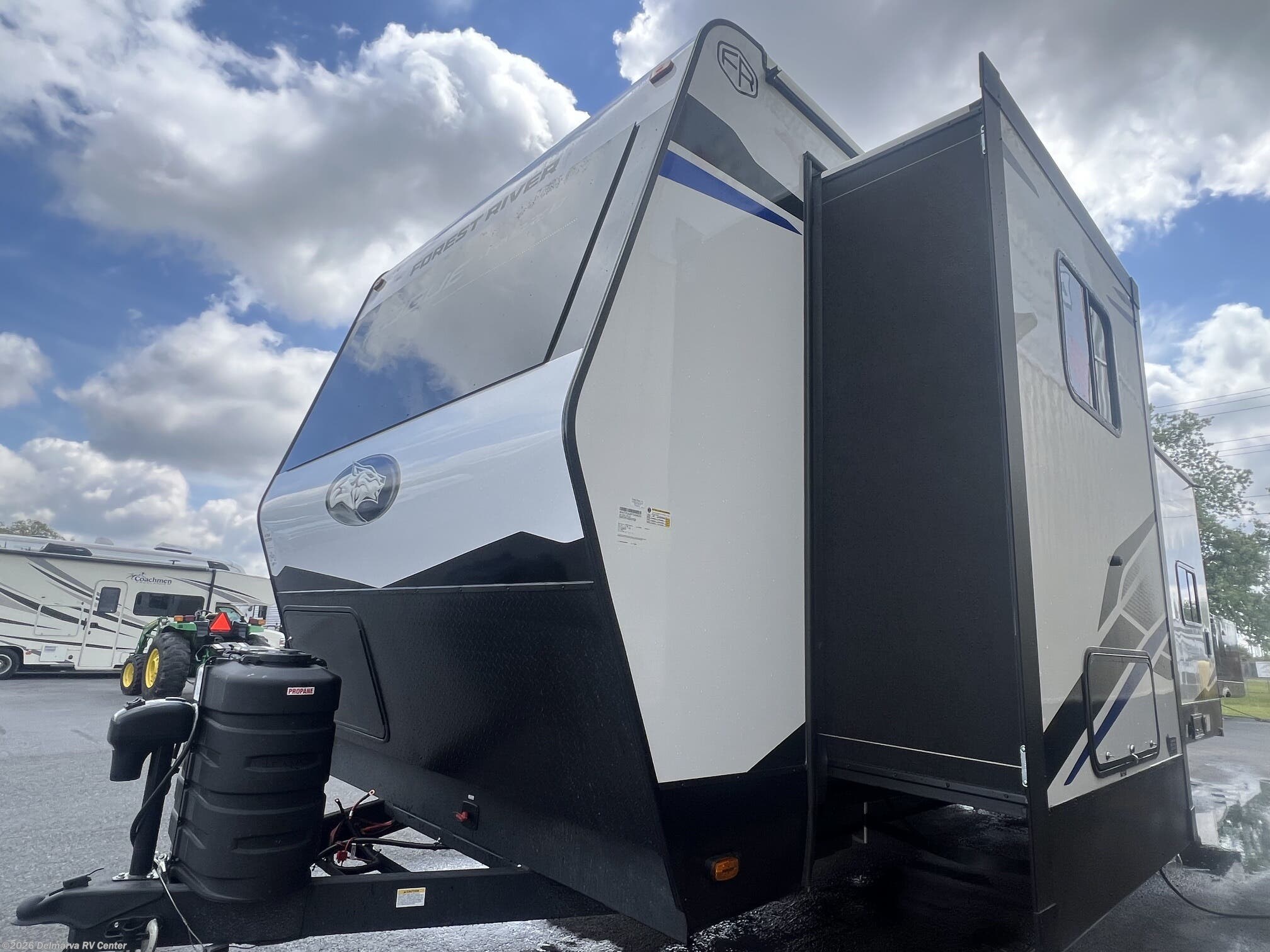 2026 Forest River Vengeance Rogue Armored 25L141 - New Travel Trailer For Sale by Delmarva RV Center in Milford, Delaware features Ramp, Power Awning, Smart TV, TV, Water Heater