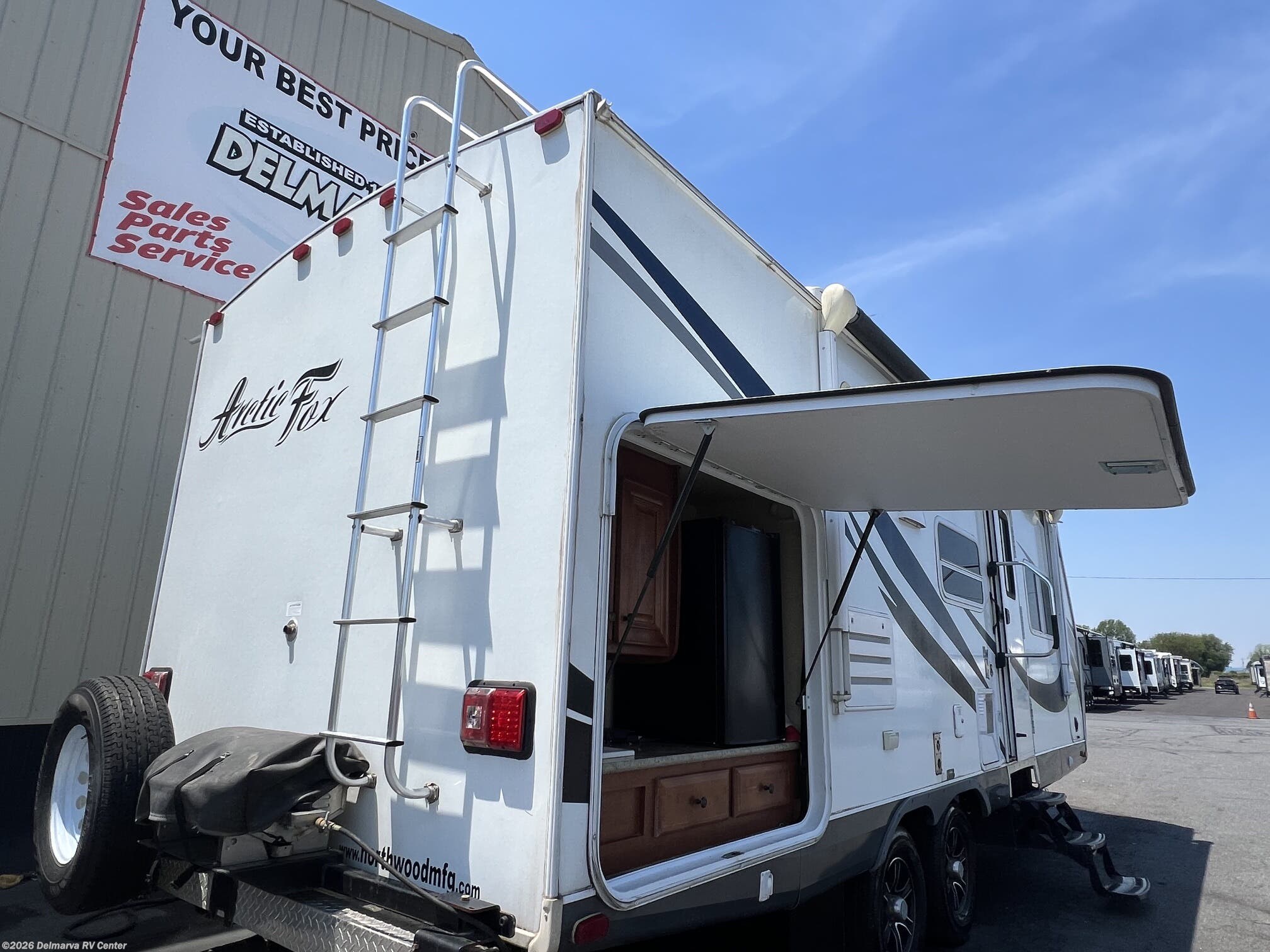 2017 Northwood Arctic Fox 24J - Used Travel Trailer For Sale by Delmarva RV Center in Milford, Delaware
