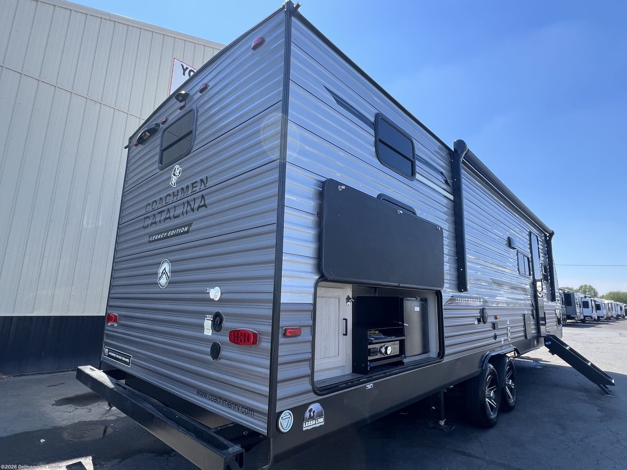 2026 Catalina Legacy Edition 293QBCK by Coachmen from Delmarva RV Center in Milford, Delaware