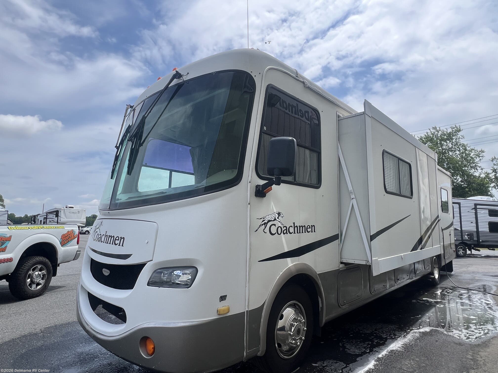 Used 2004 Coachmen Mirada 32OKS available in Milford North, Delaware