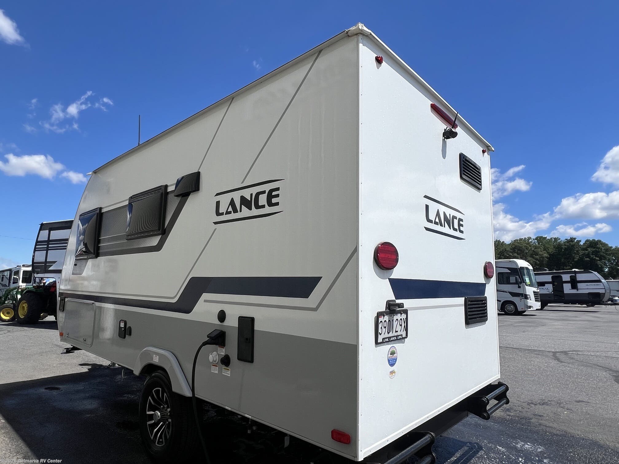 2023 1475 by Lance from Delmarva RV Center in Milford, Delaware