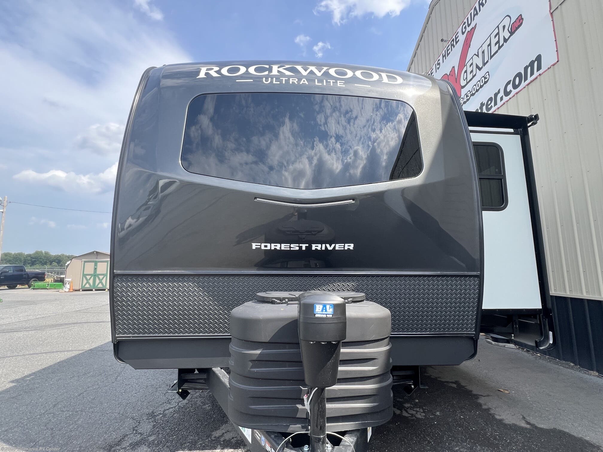 2027 Forest River Rockwood Ultra Lite 2608BS - New Travel Trailer For Sale by Delmarva RV Center in Milford, Delaware
