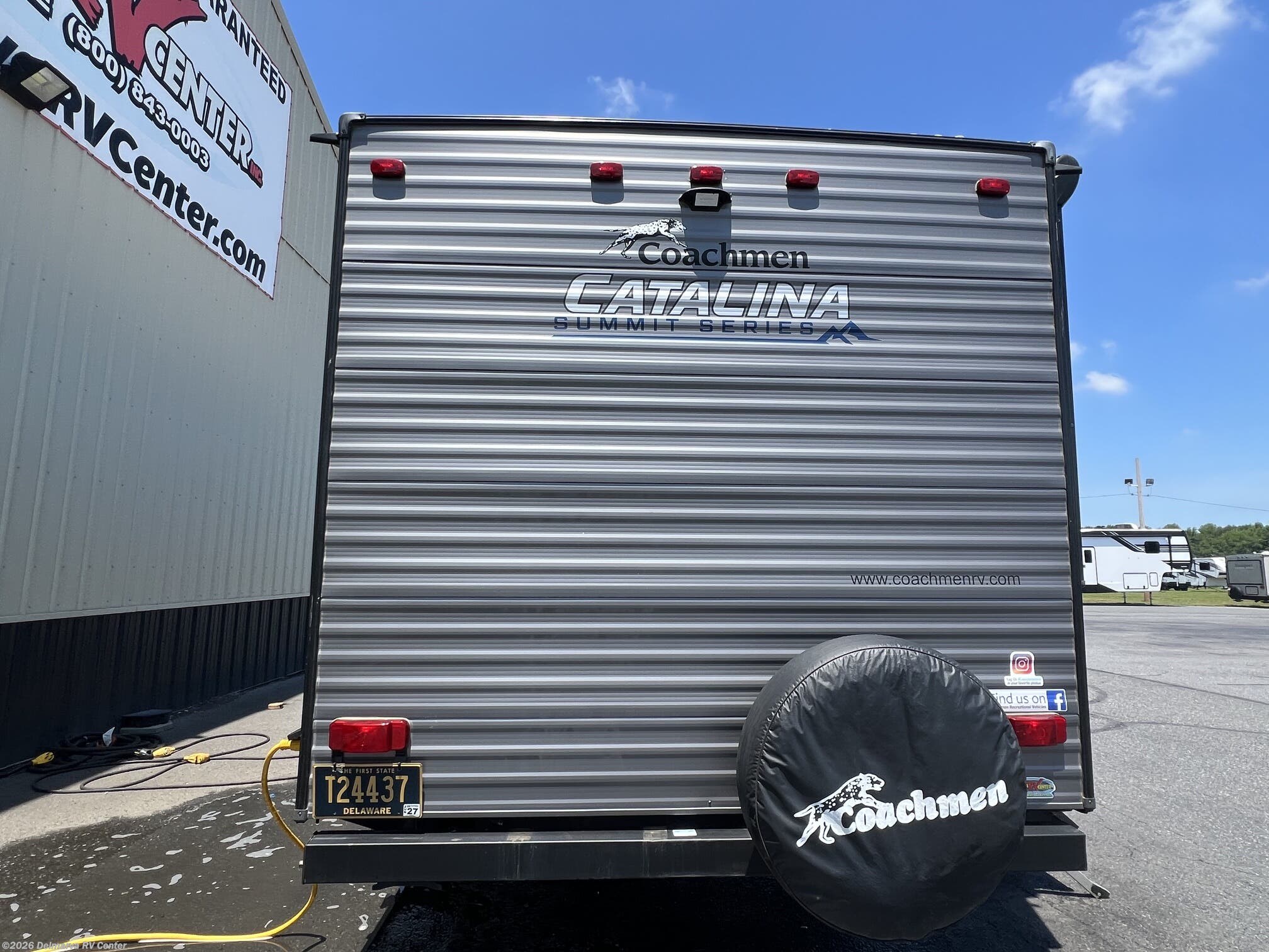 2022 Coachmen Catalina Summit 184FQS - Used Travel Trailer For Sale by Delmarva RV Center in Milford, Delaware