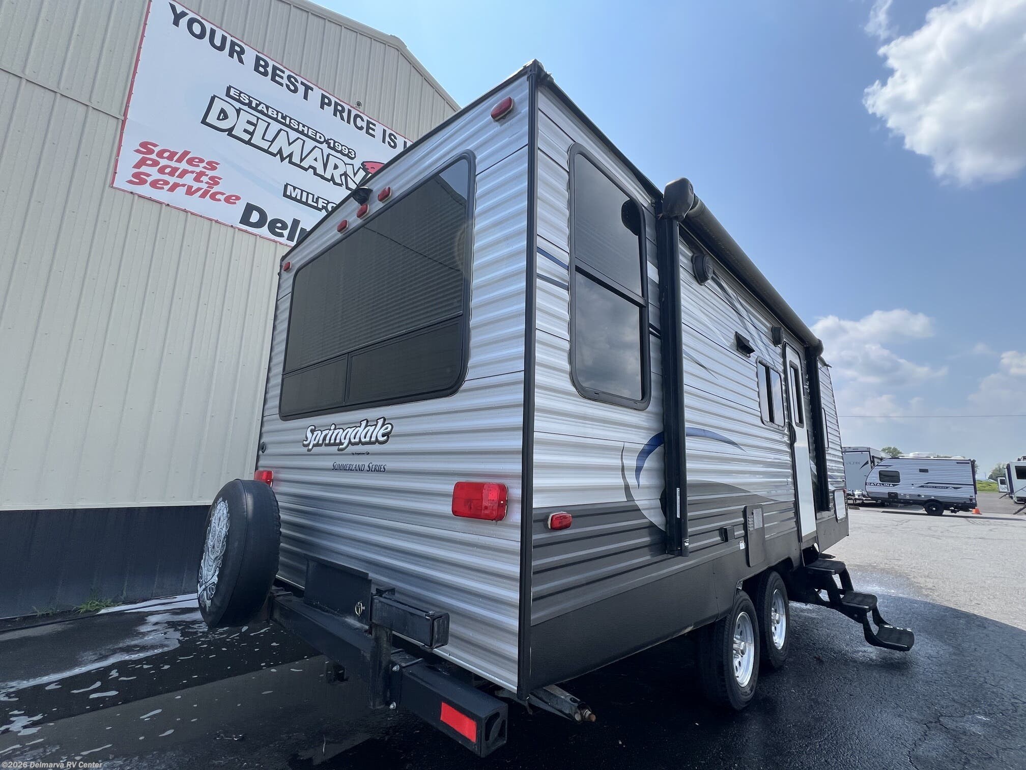 2017 Keystone Springdale Summerland 2020QB - Used Travel Trailer For Sale by Delmarva RV Center in Milford, Delaware