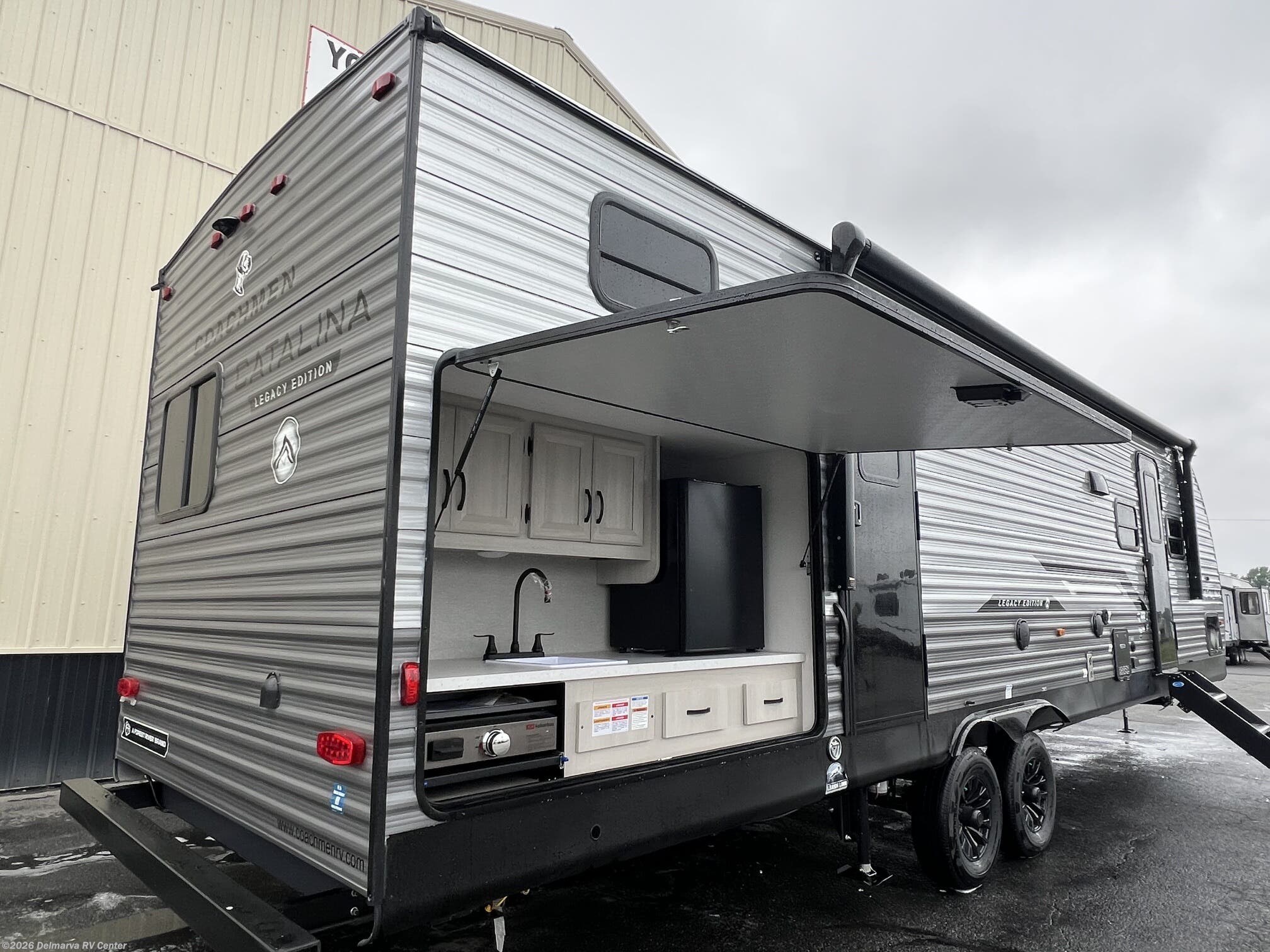 New 2027 Coachmen Catalina Legacy Edition 323BHDS available in Milford, Delaware