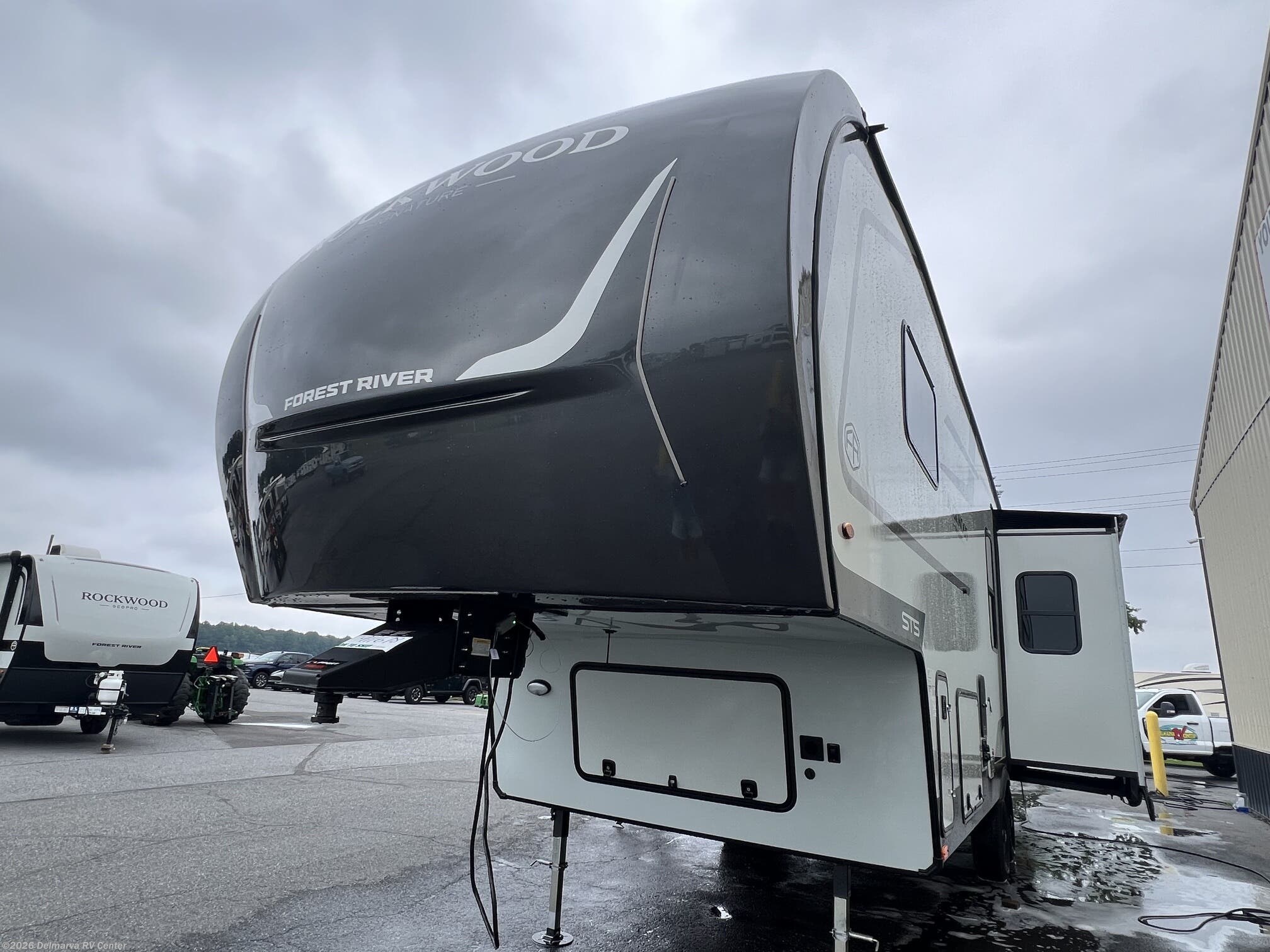 New 2027 Forest River Rockwood Signature 301SRK available in Milford, Delaware