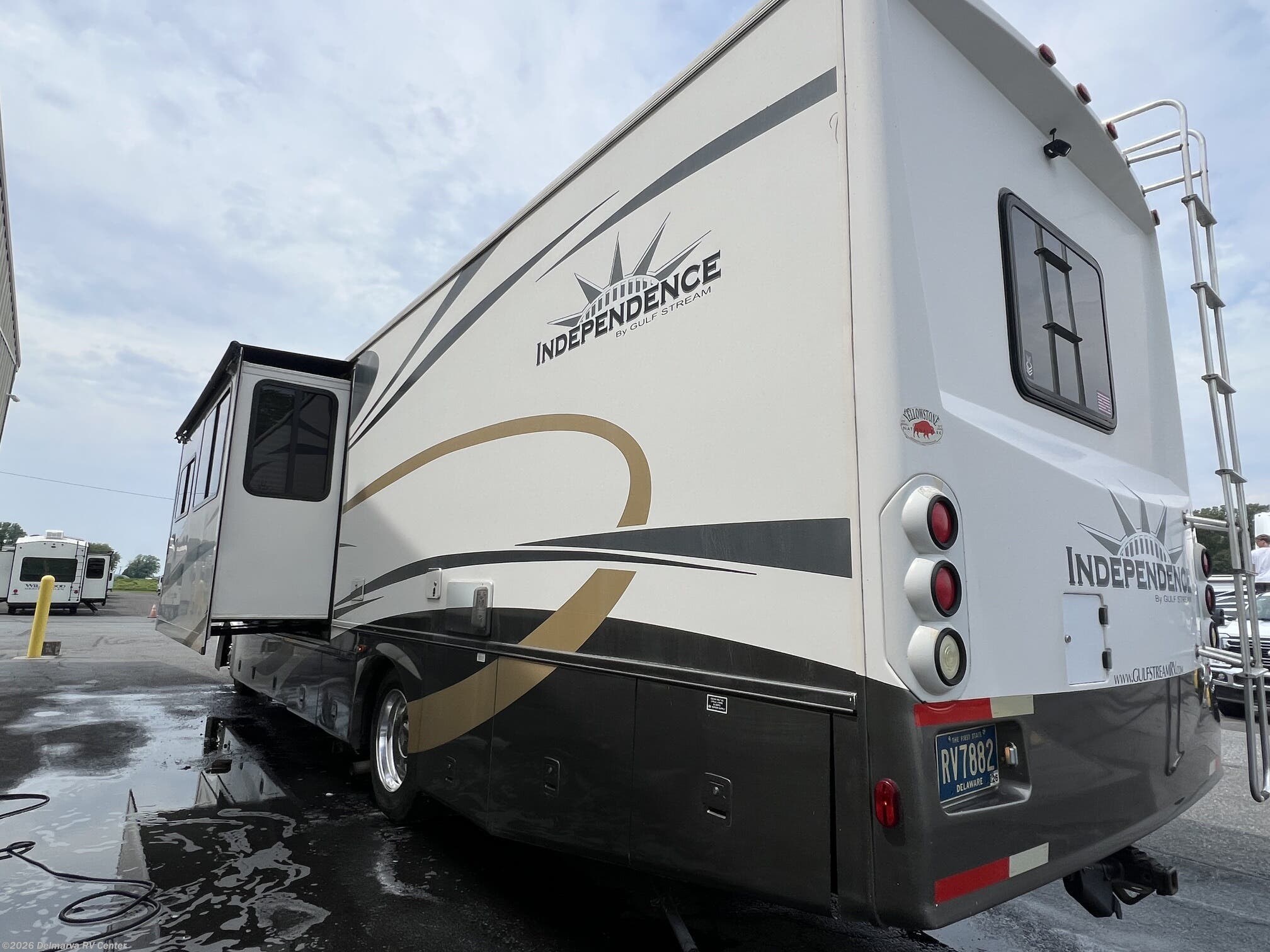 Used 2007 Gulf Stream Independence 8357 available in Milford North, Delaware
