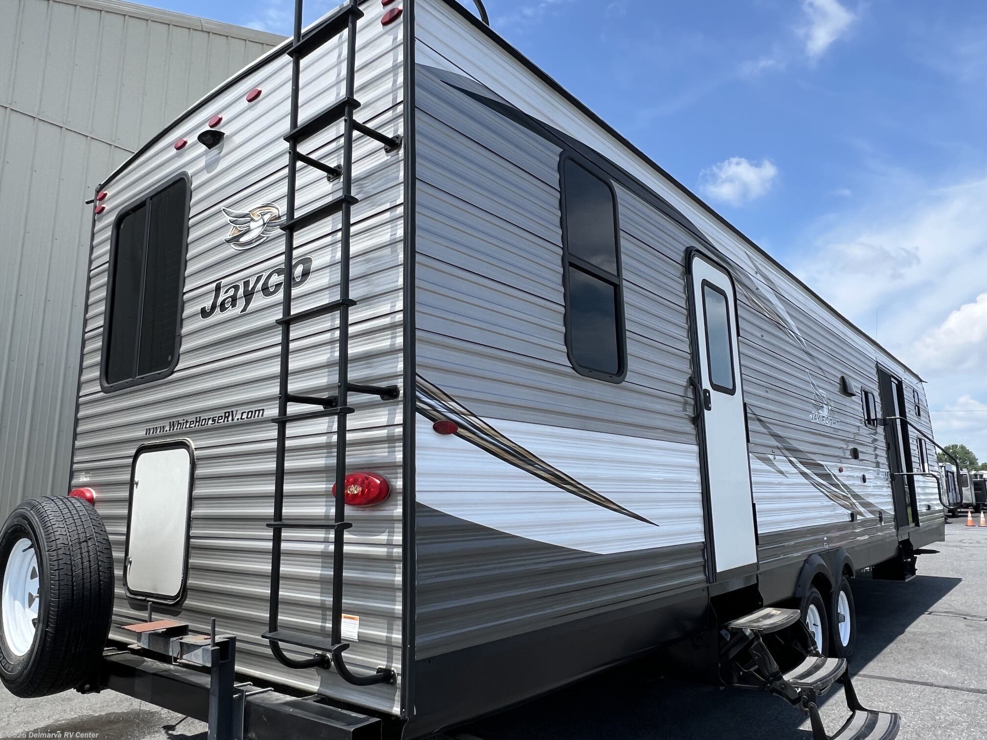 Used 2019 Jayco Jay Flight 38BHDS available in Milford, Delaware