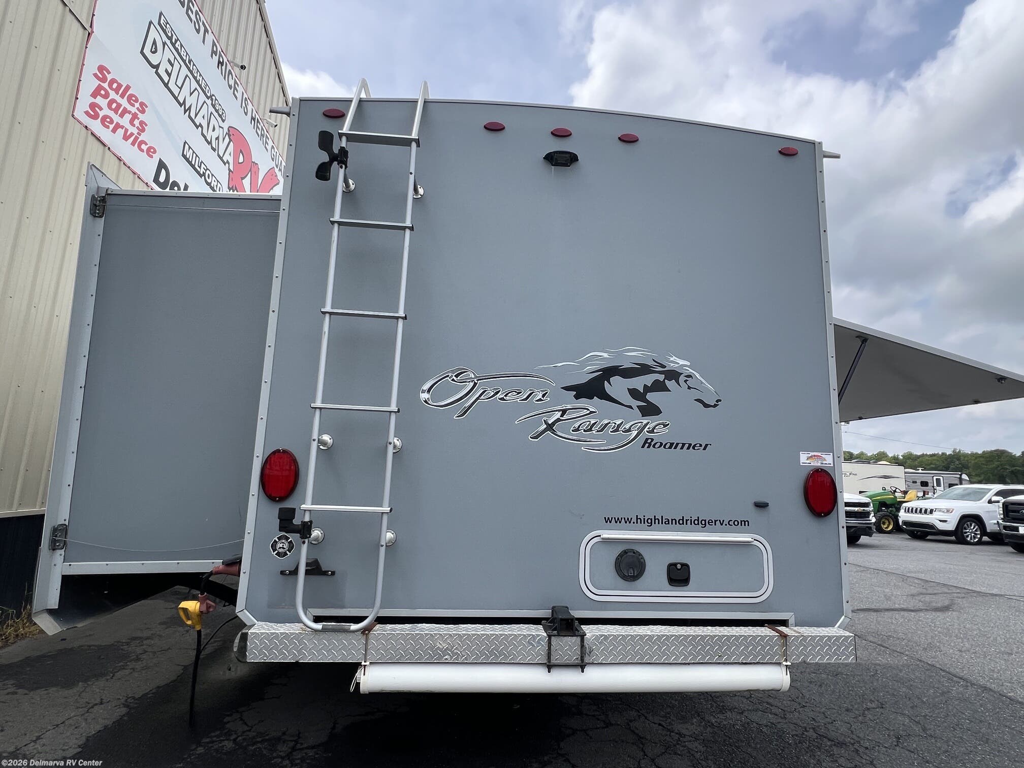 2017 Open Range Roamer 310BHS - Used Travel Trailer For Sale by Delmarva RV Center in Milford, Delaware