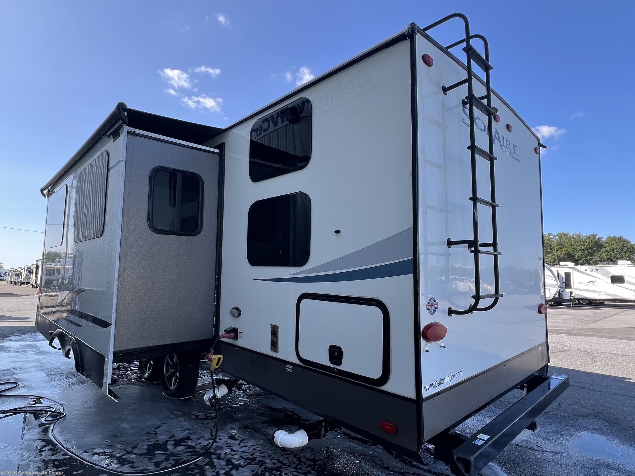 Used 2021 Palomino Solaire 294DBHS available in Milford, Delaware