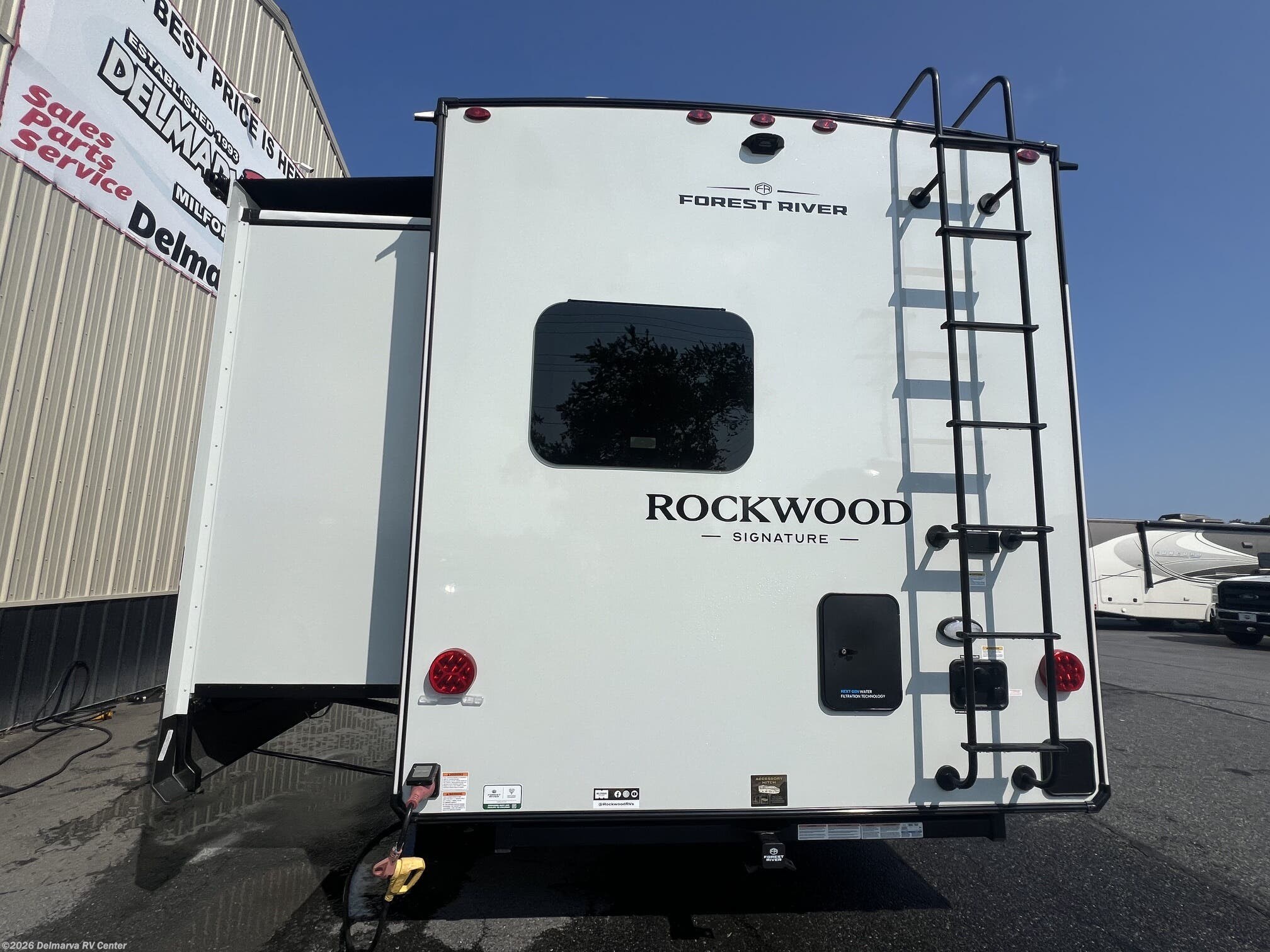 2027 Rockwood Signature 8336BH by Forest River from Delmarva RV Center in Milford, Delaware