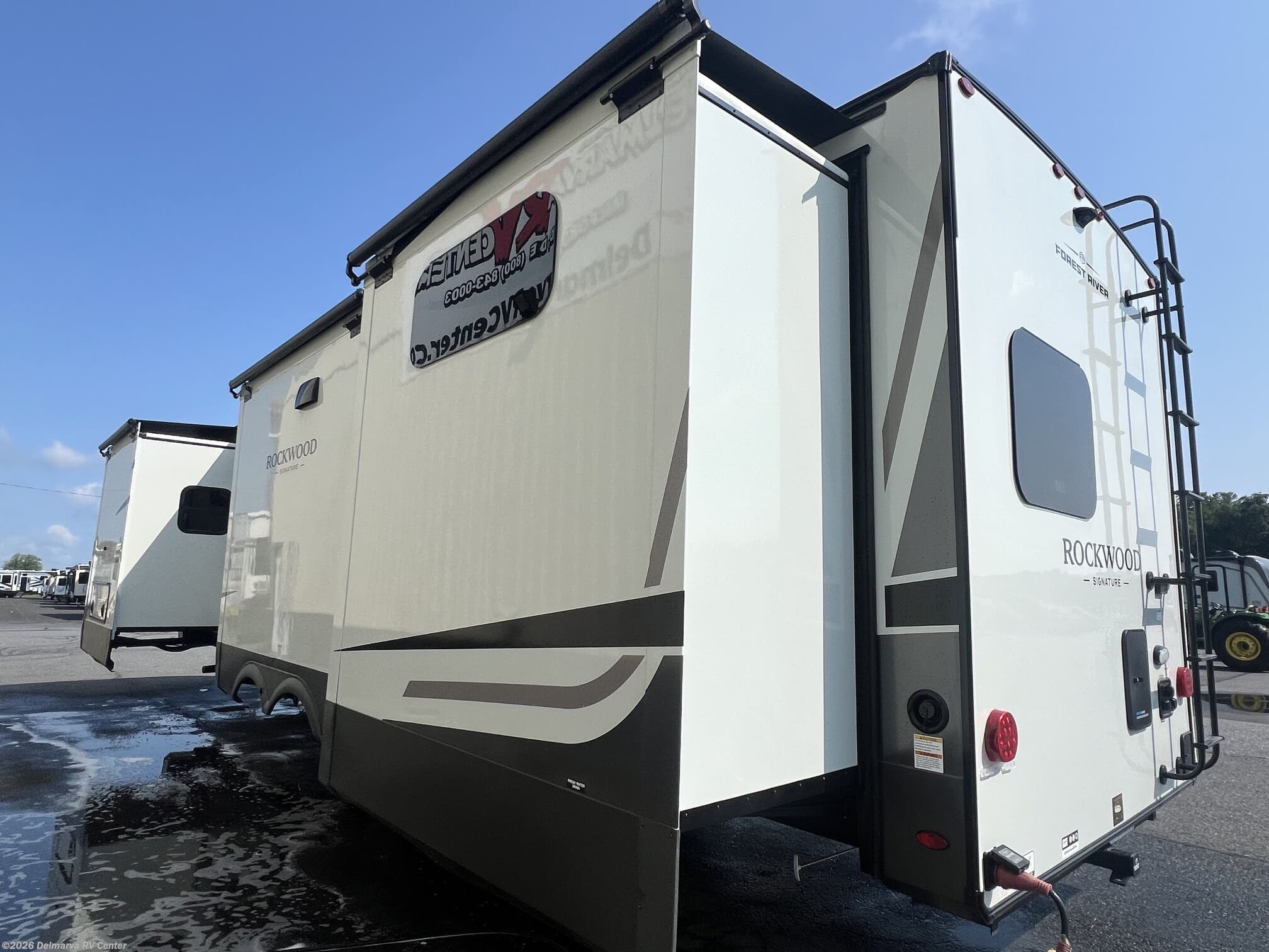 New 2027 Forest River Rockwood Signature 8336BH available in Milford, Delaware