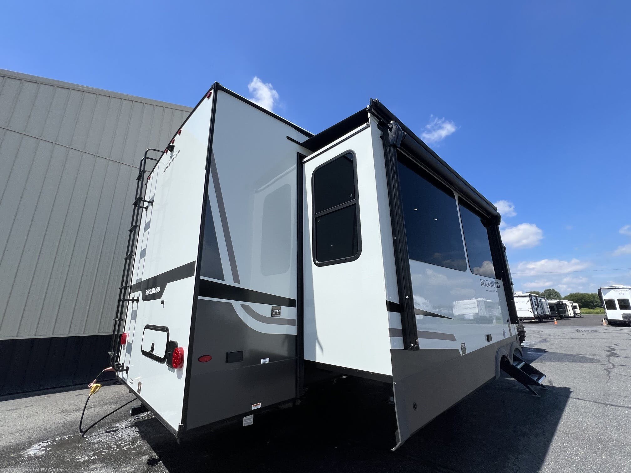 2027 Rockwood Signature R371RK by Forest River from Delmarva RV Center in Milford, Delaware