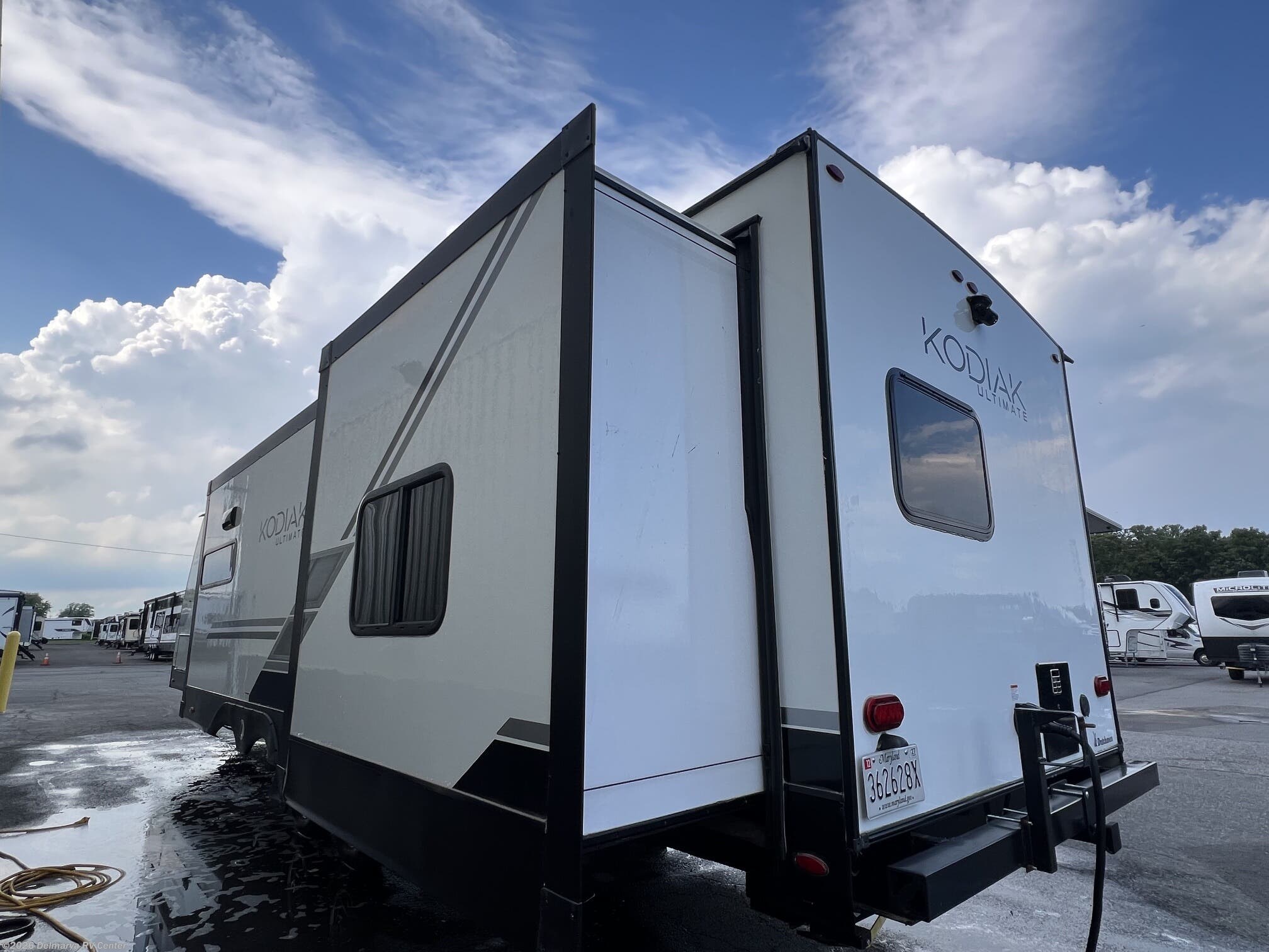 2022 Dutchmen Kodiak Ultimate 3321BHSL - Used Travel Trailer For Sale by Delmarva RV Center in Milford, Delaware