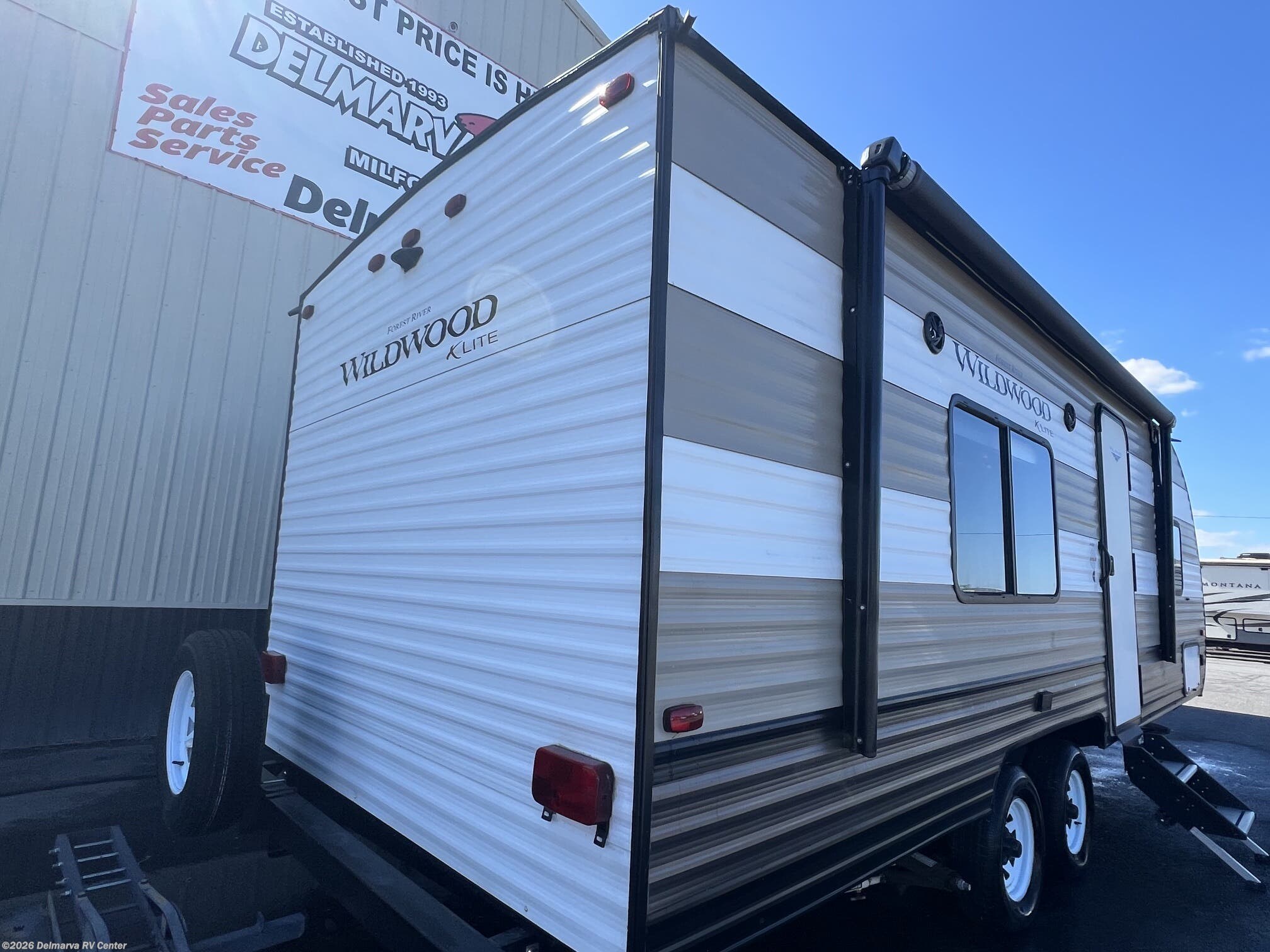 2019 Wildwood X-Lite 241QBXL by Forest River from Delmarva RV Center in Milford, Delaware