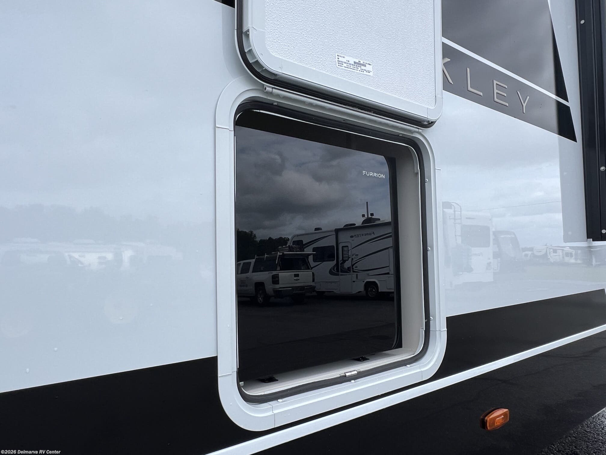 2027 Brinkley RV Model I 290 - New Travel Trailer For Sale by Delmarva RV Center in Milford, Delaware