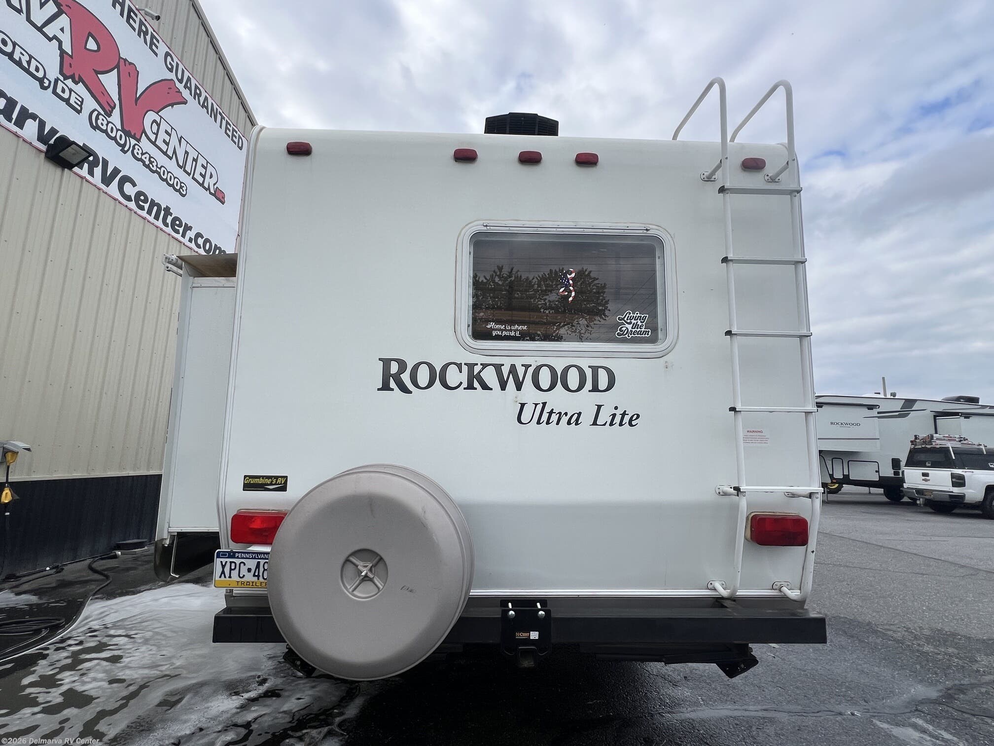 2009 Rockwood Ultra Lite 2501S by Forest River from Delmarva RV Center in Milford, Delaware